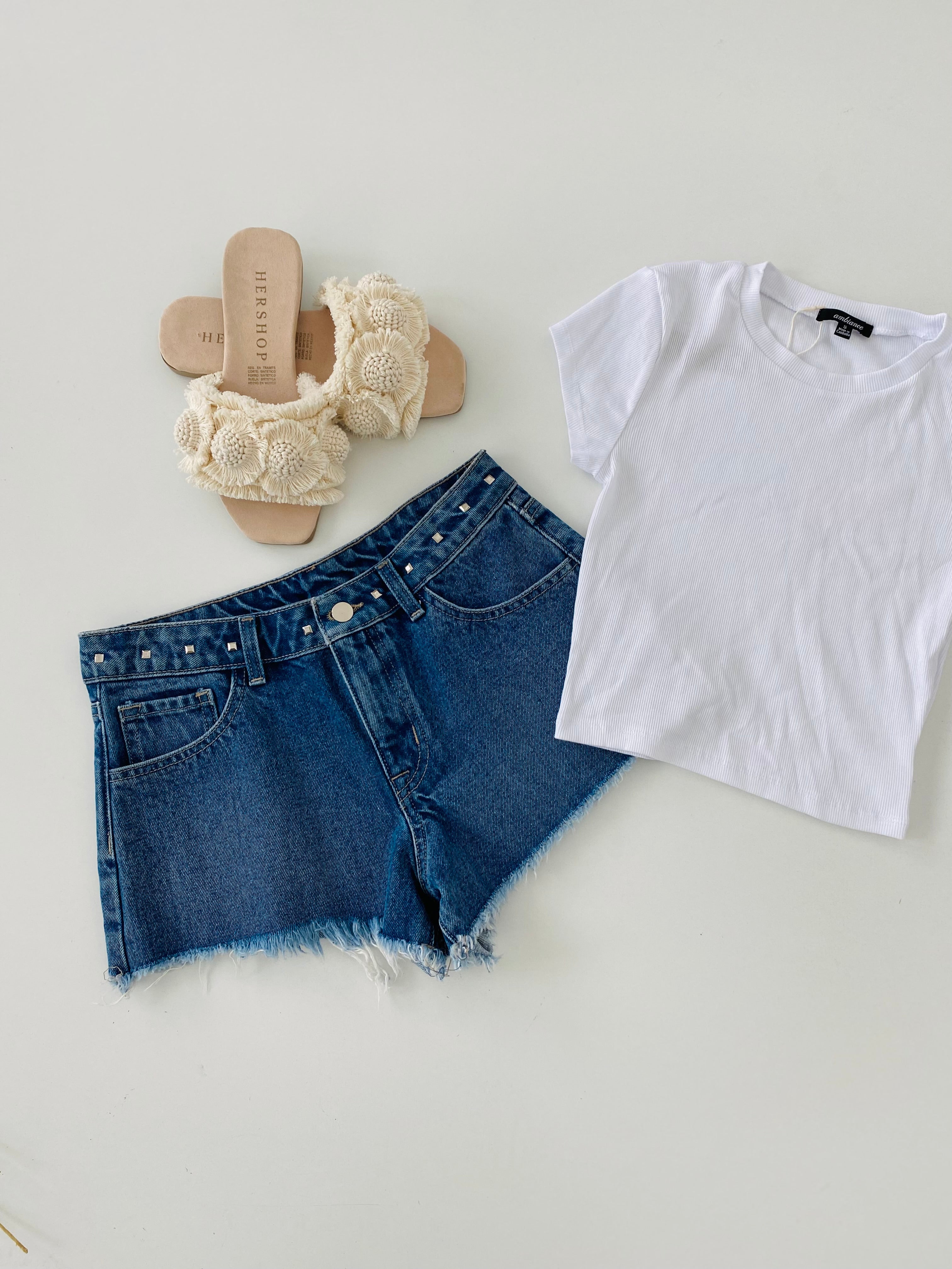 Short denim