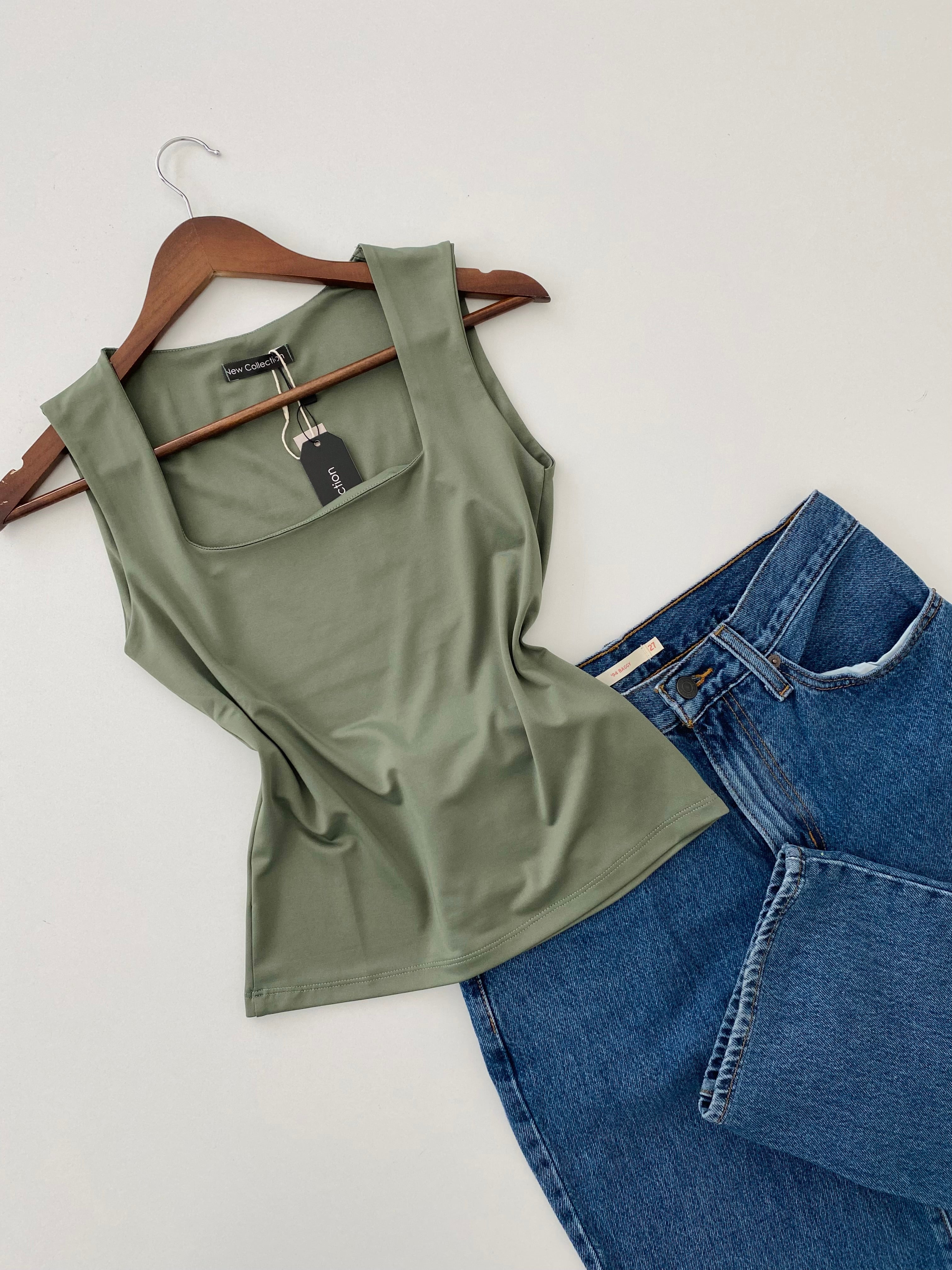 Blusas básicas
