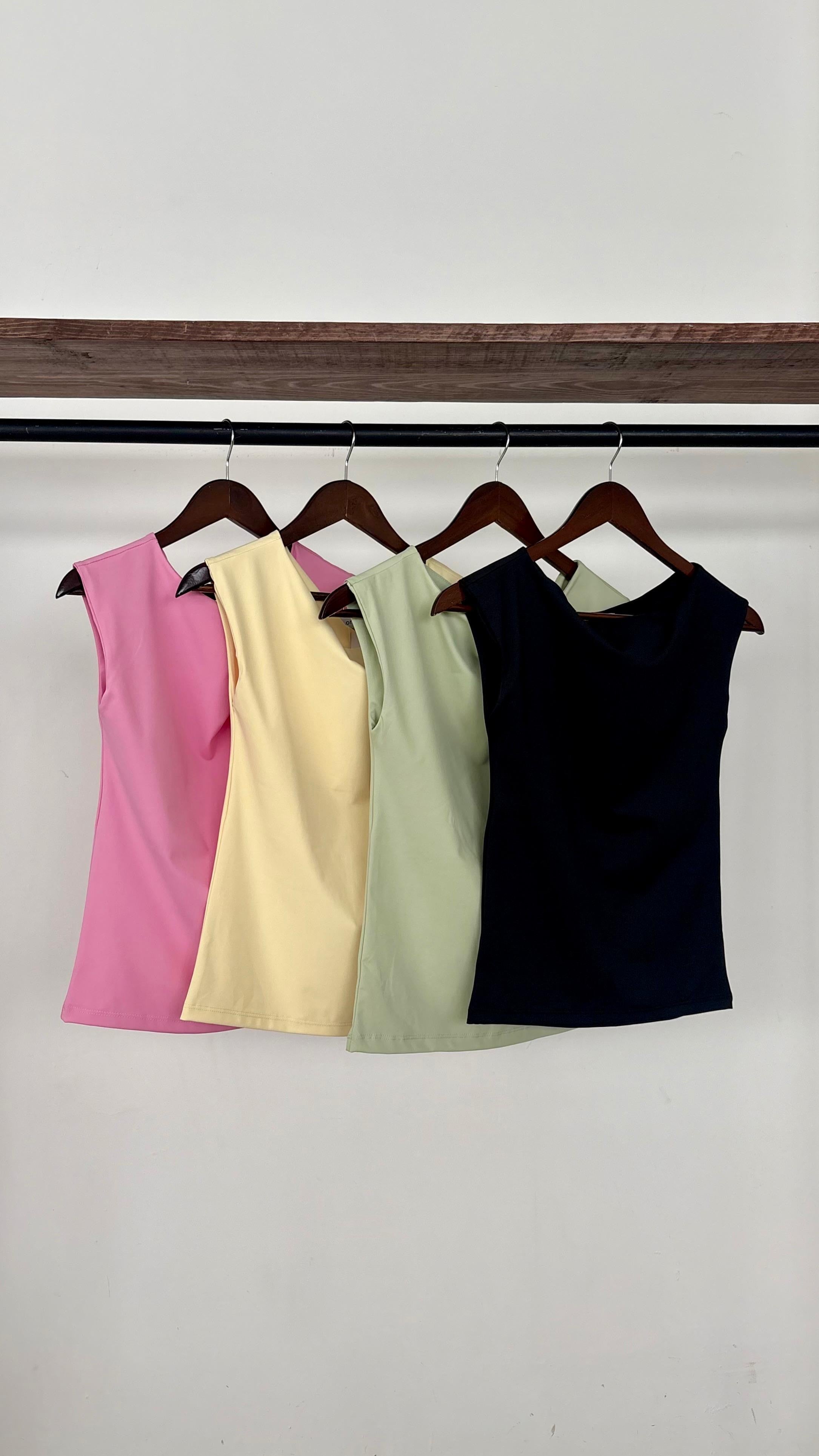 Blusa sin mangas