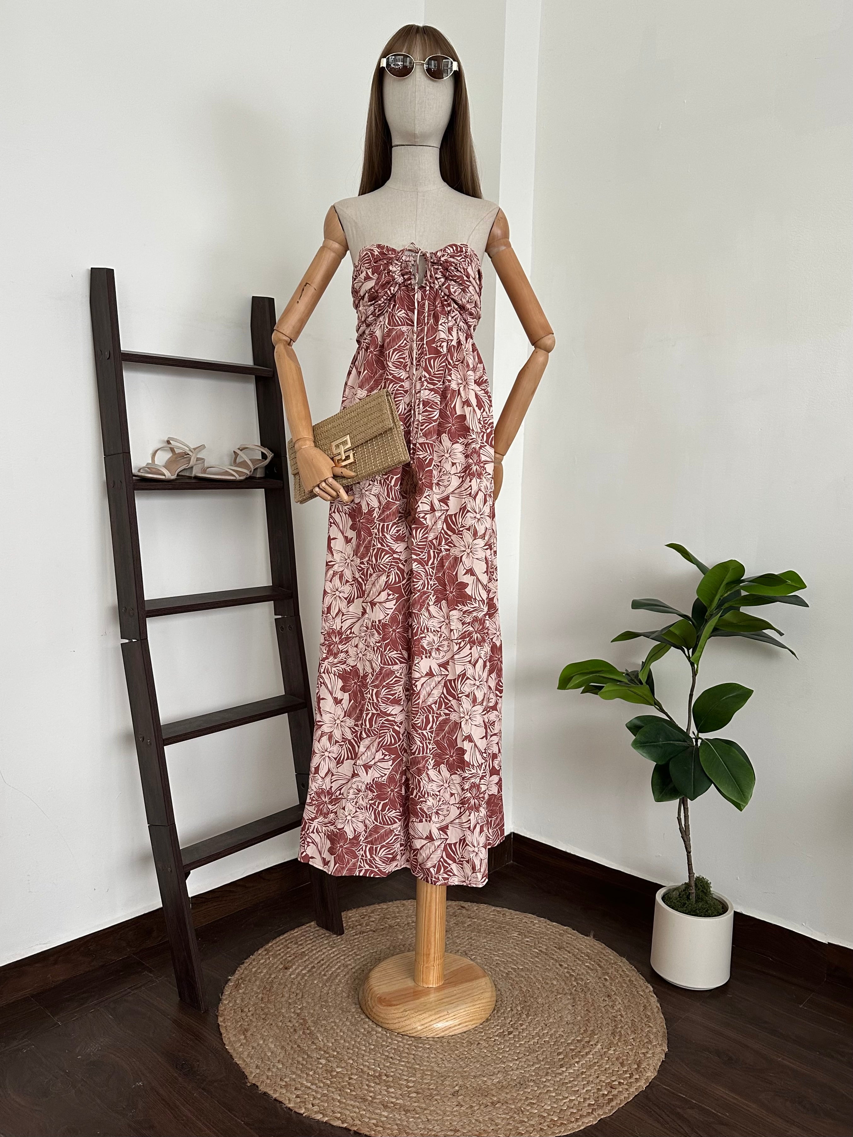 Dress strapless