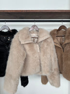 Abrigo corto c/cierre