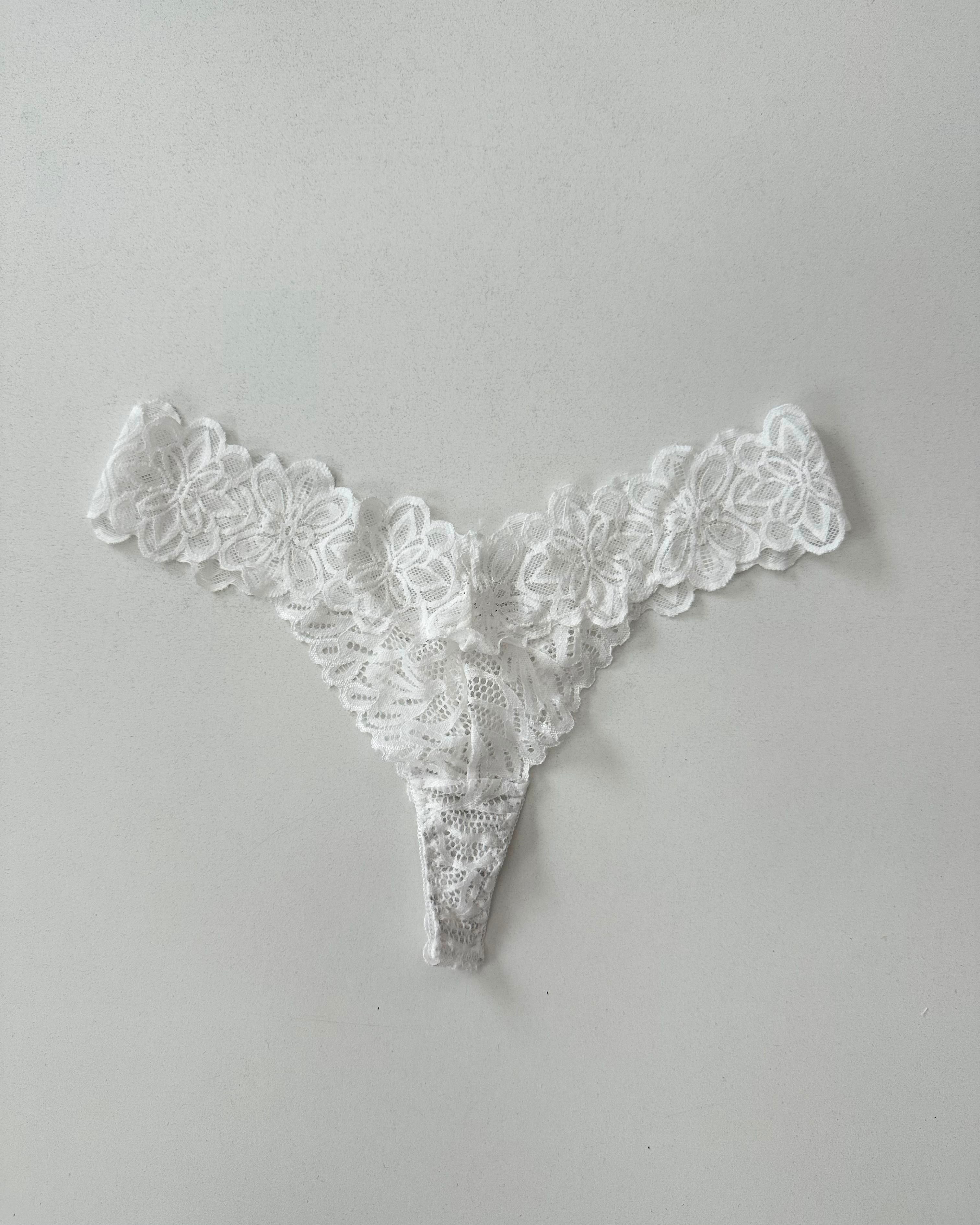 Tanga de encaje