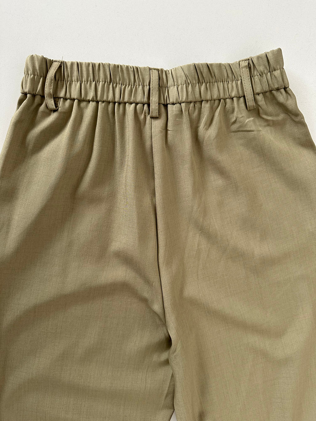 Pantalón verde olivo