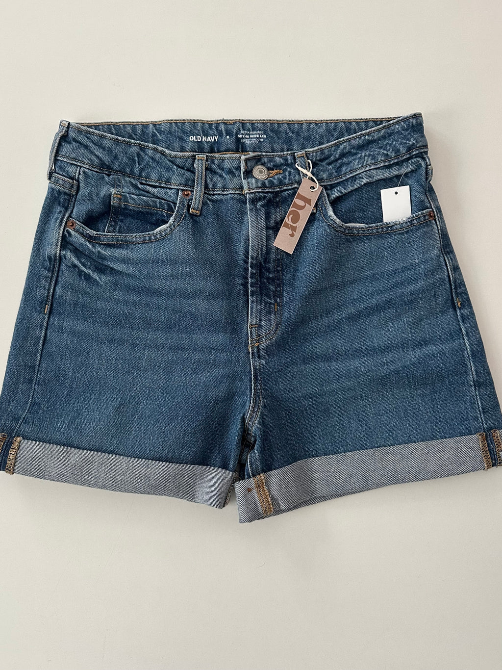 Short wide leg
