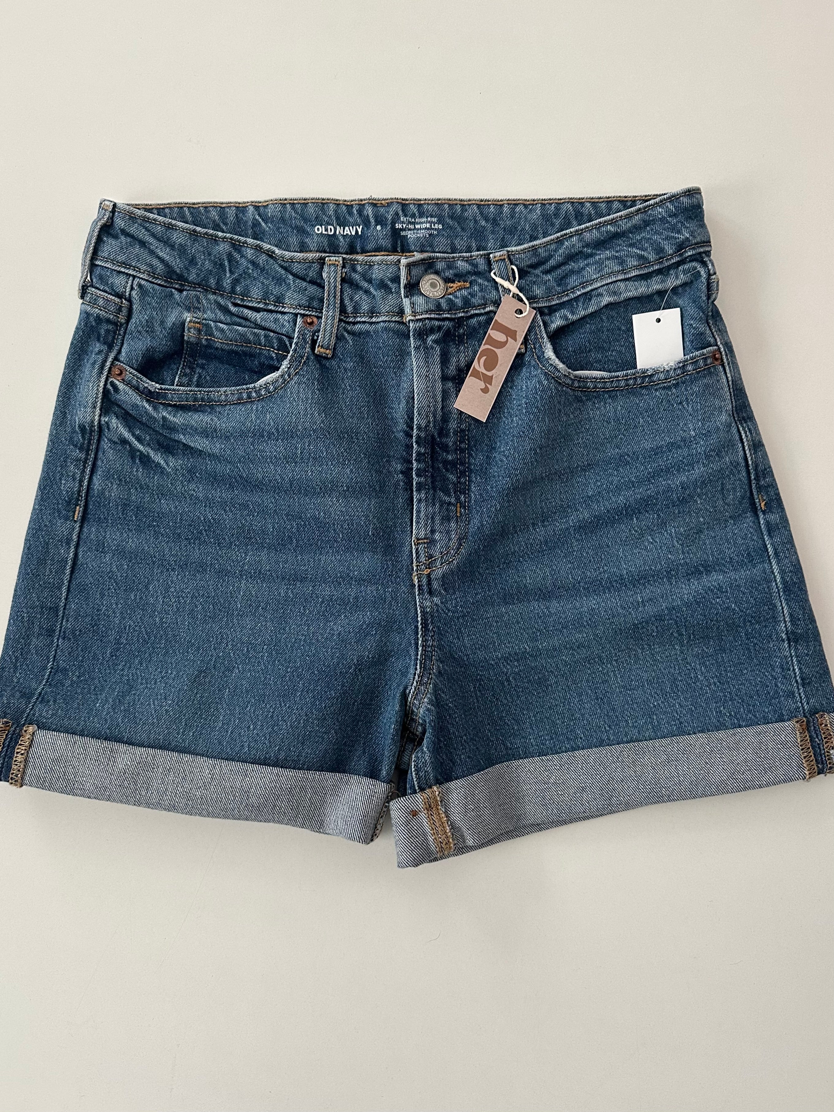 Short wide leg