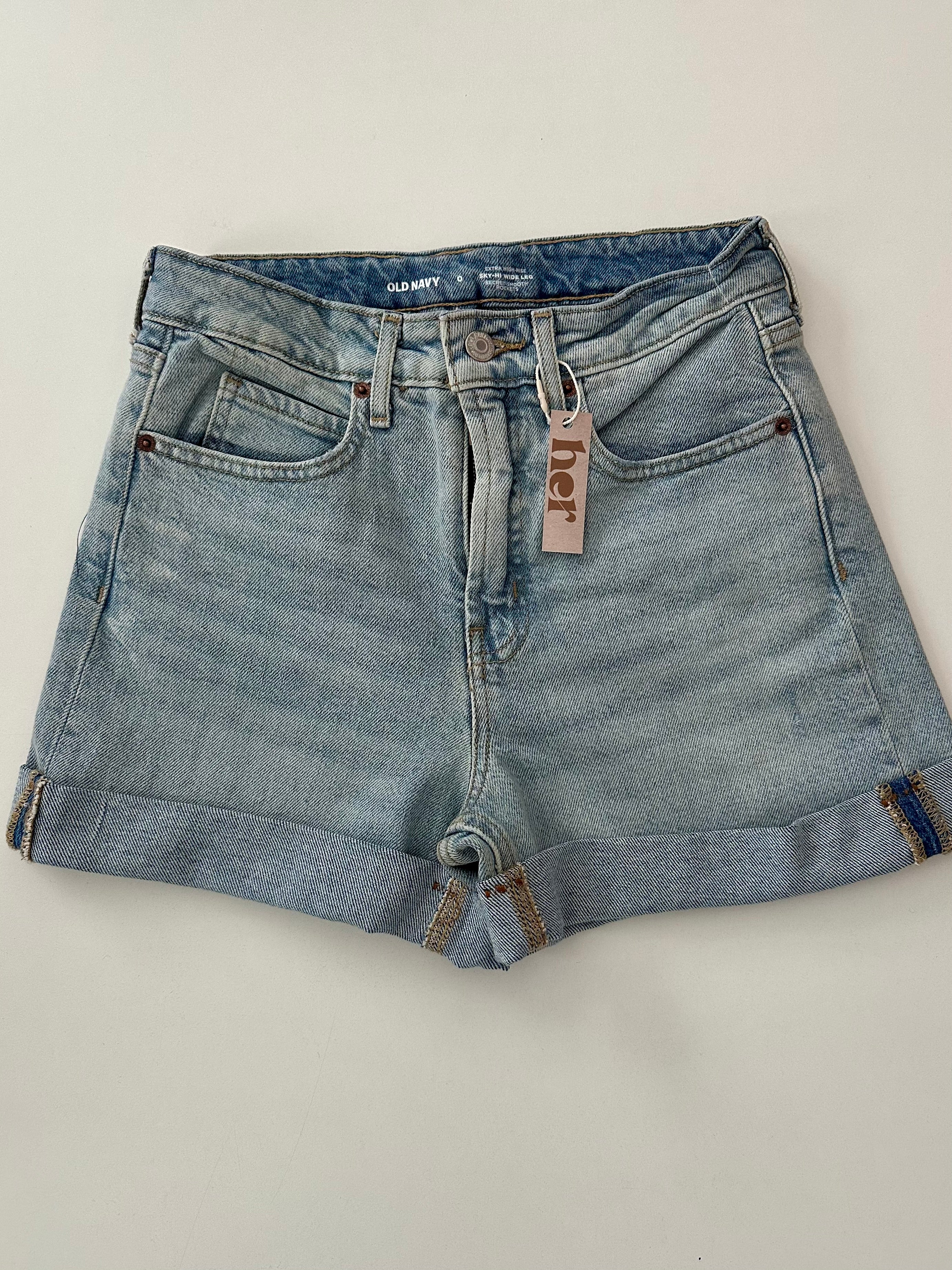 Short wide leg