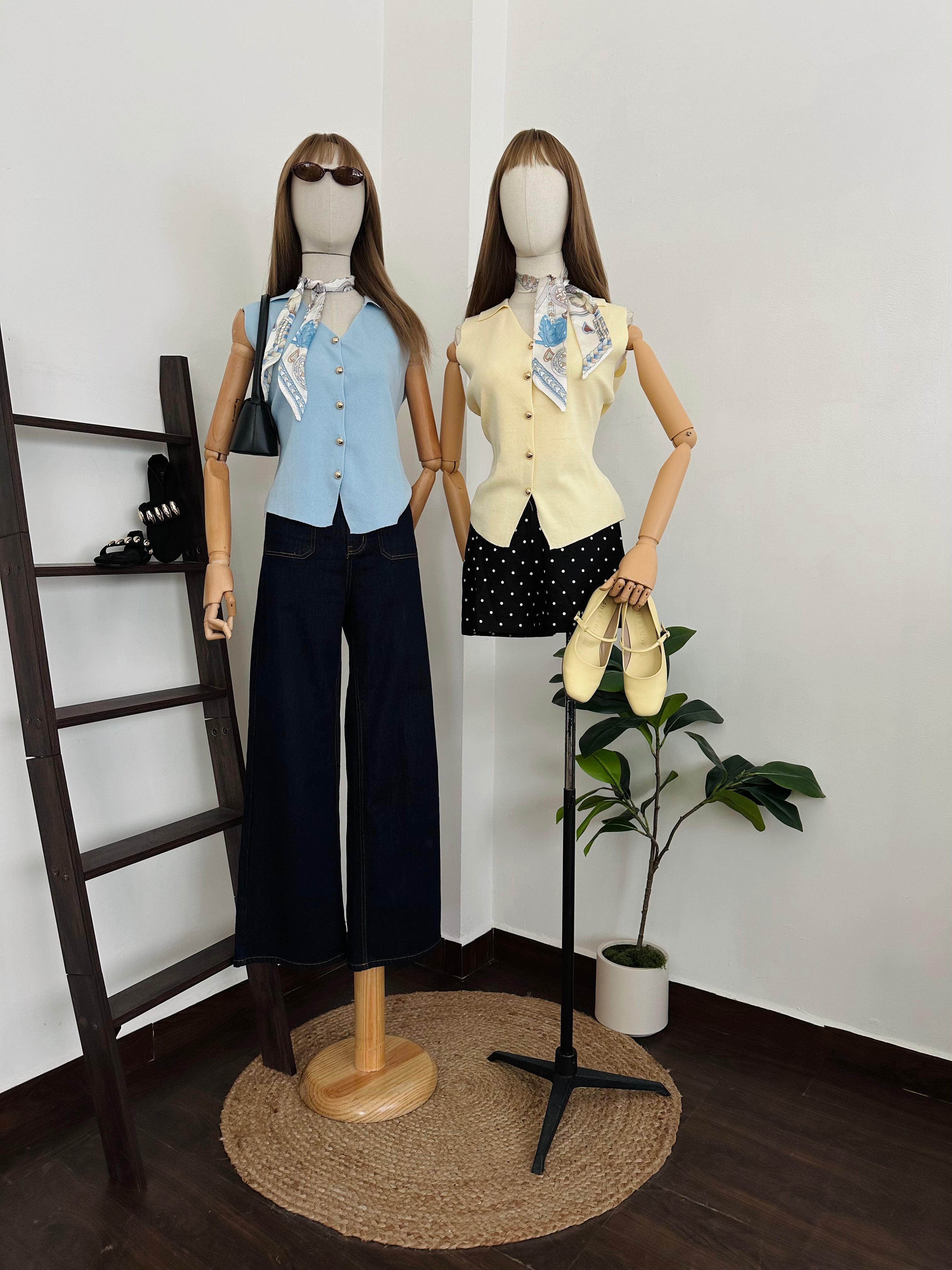 Blusa abotonada con mascada