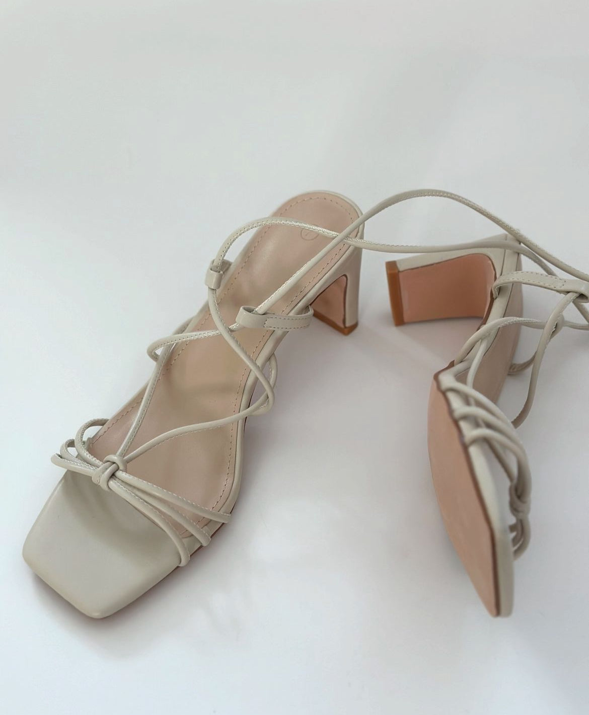 Heels beige de tiras