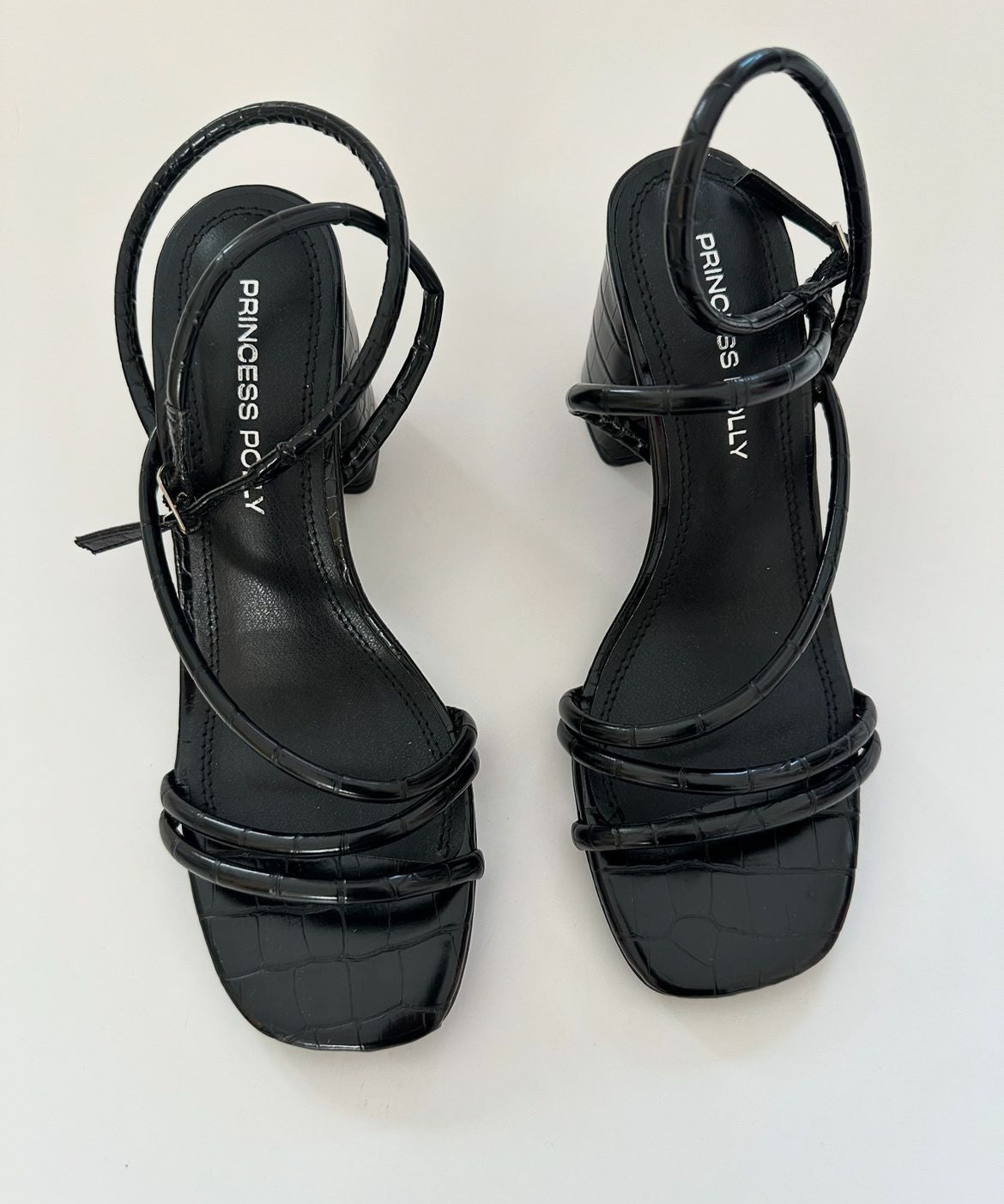 Heels negras •Princess Polly•