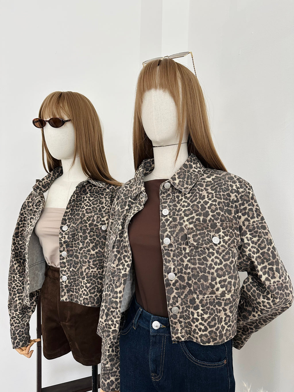Crop jacket animal print