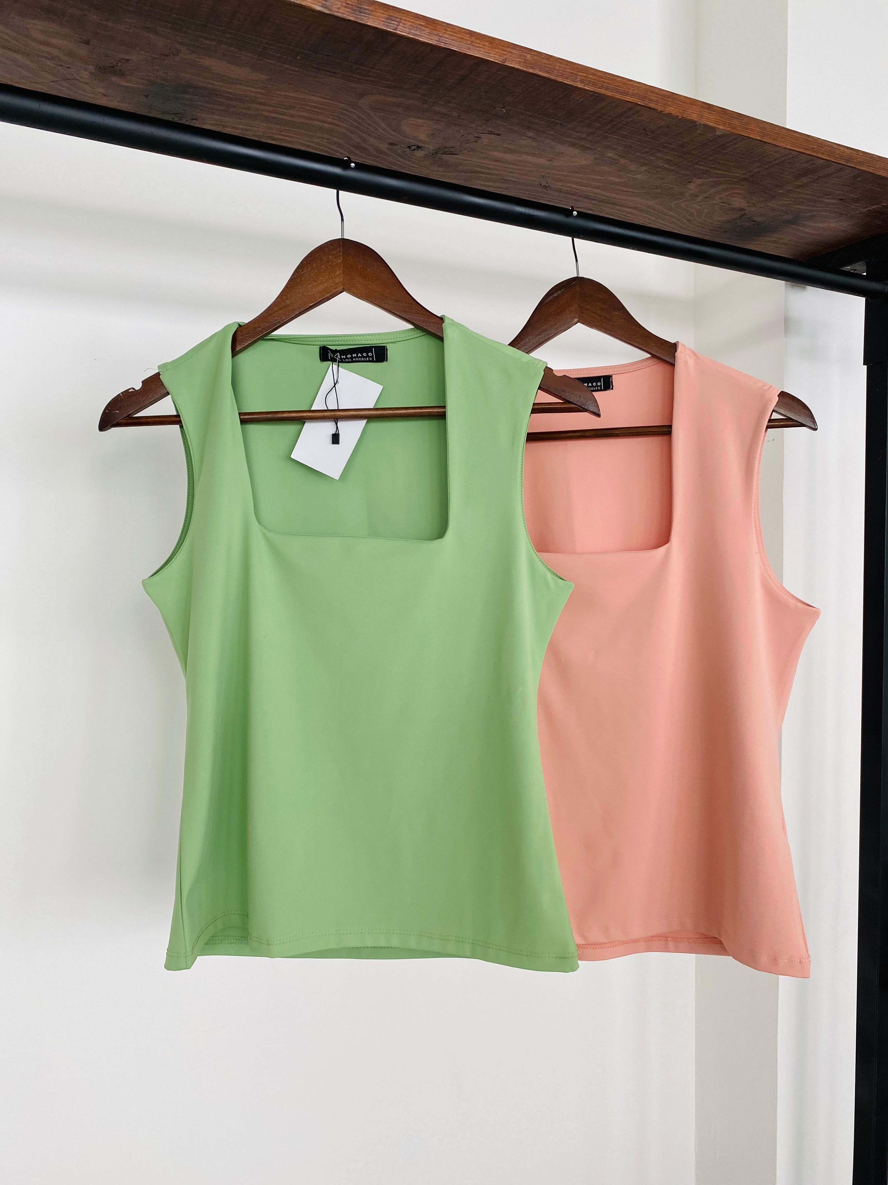 Blusa c/cuello cuadrado