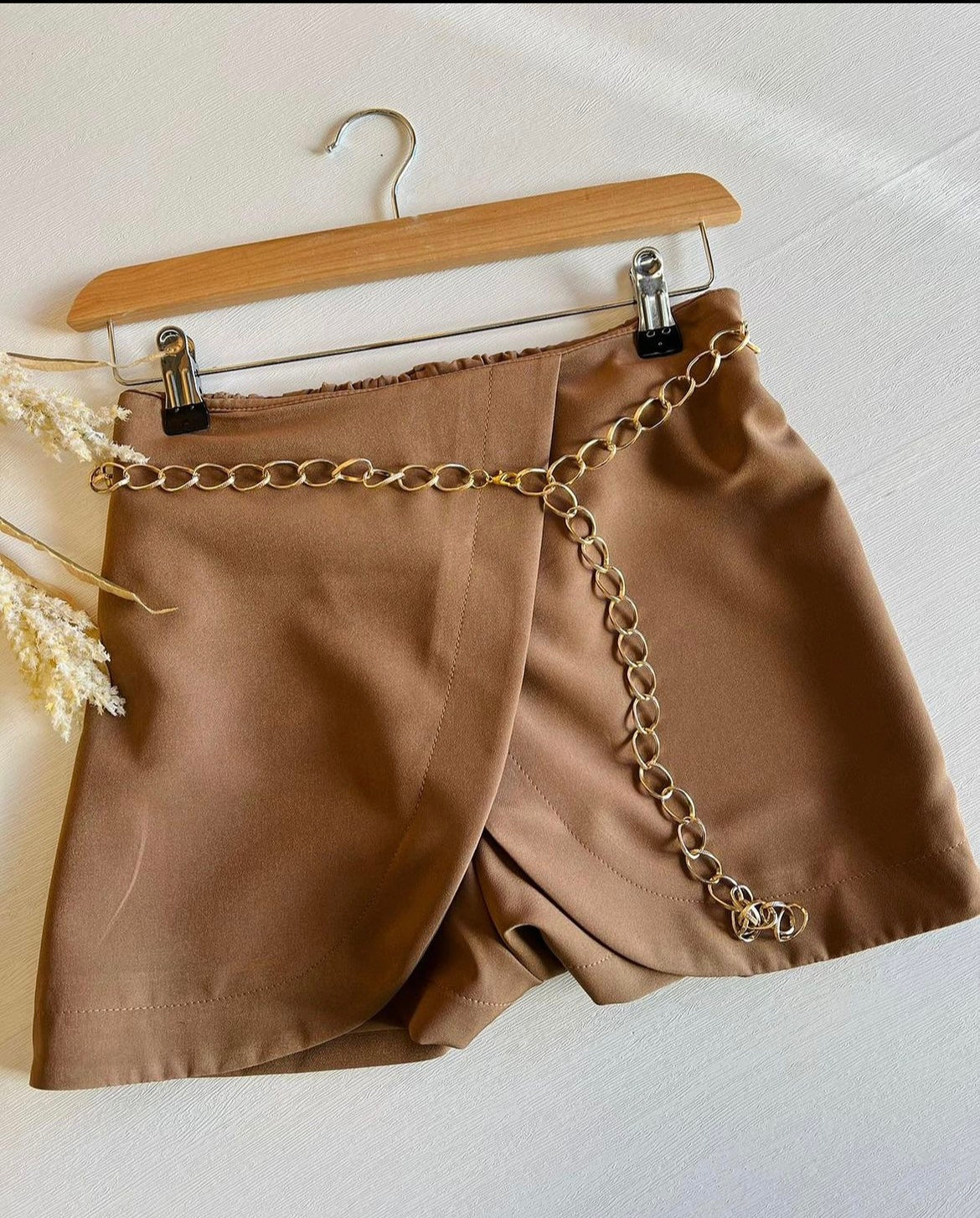 Short falda cafe •con cinto desmontable•