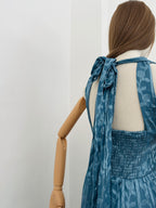 Vestido azul metálico
