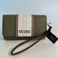 Cartera/muñequera •GUESS•