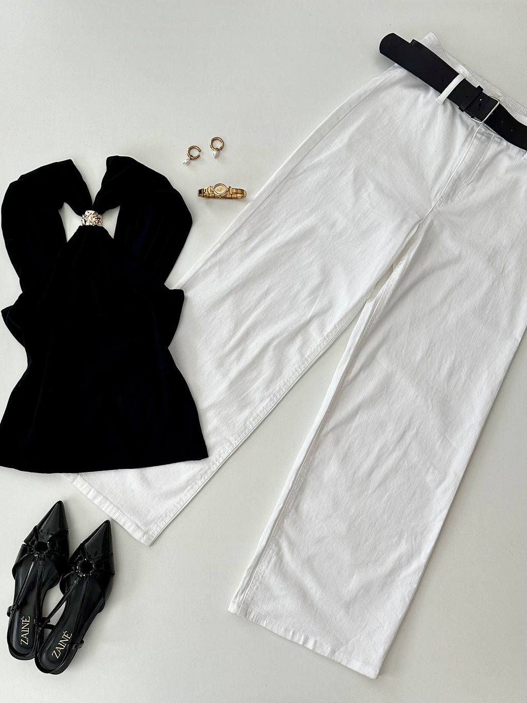 Blusa con detalle dorado