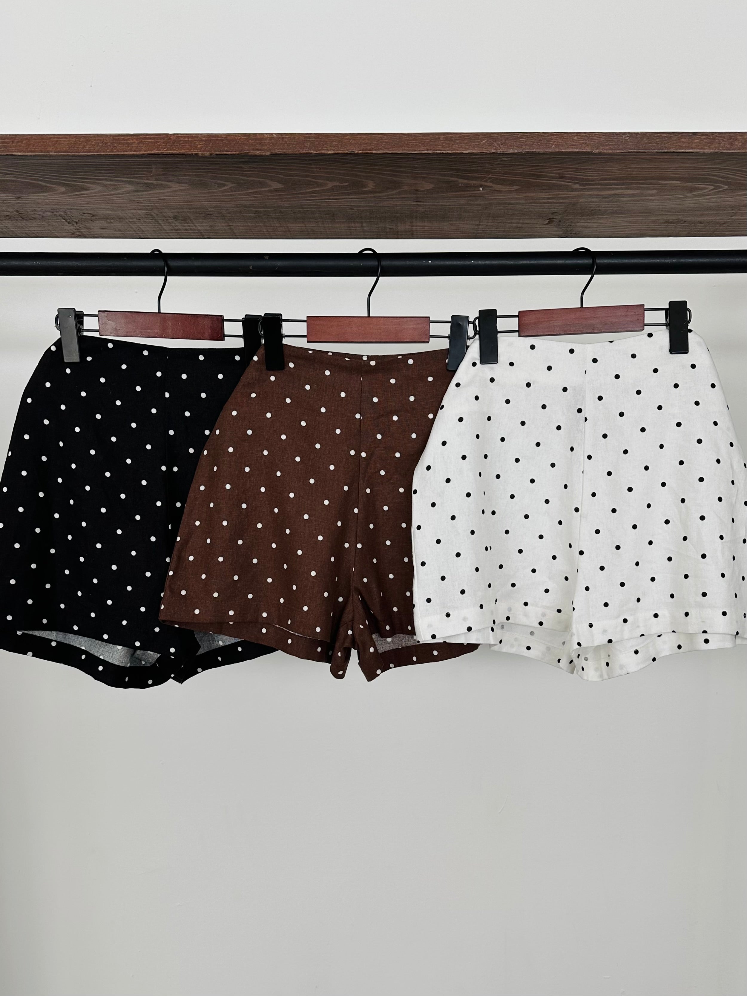 Shorts polka dots