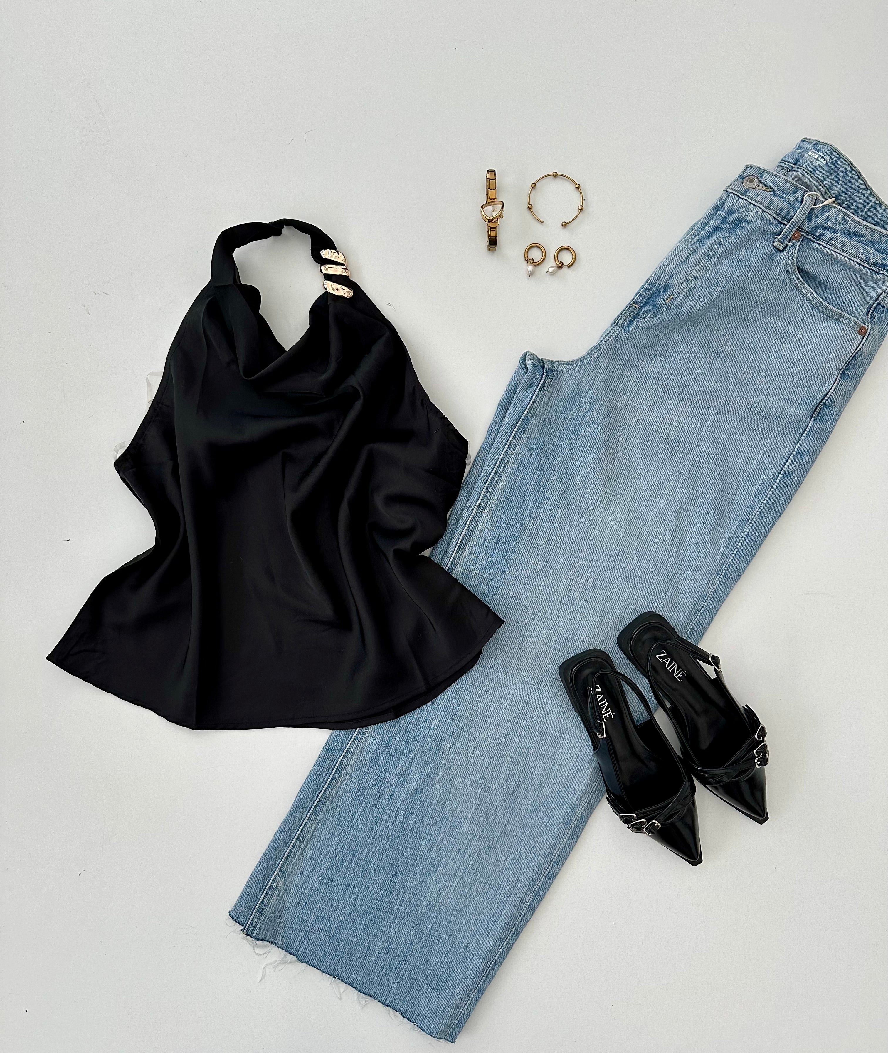 Blusa Halter c/ argolla dorada