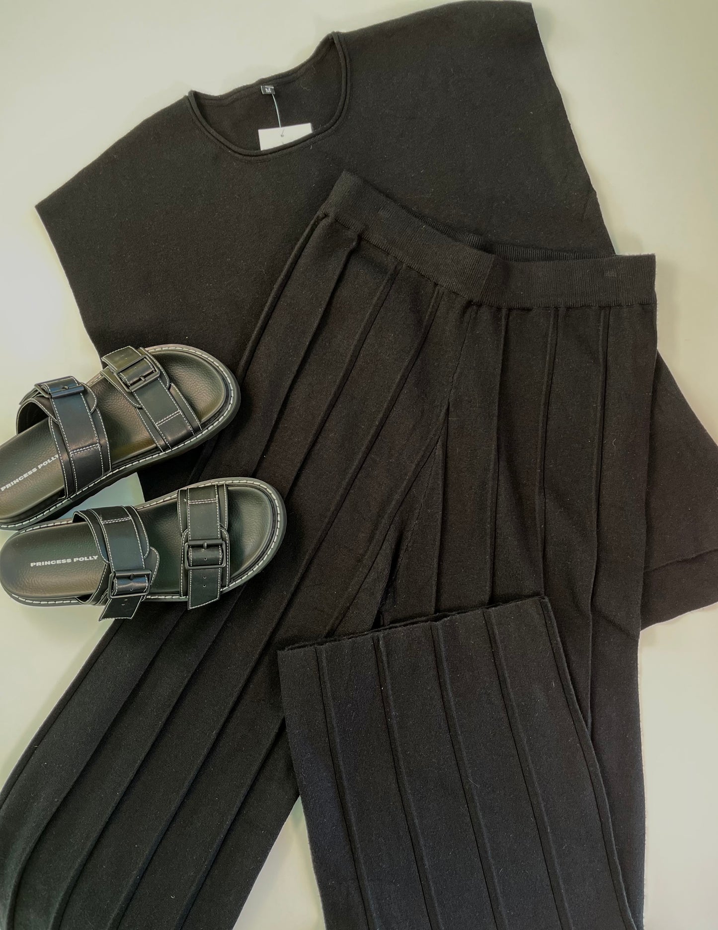 Conjunto casual negro