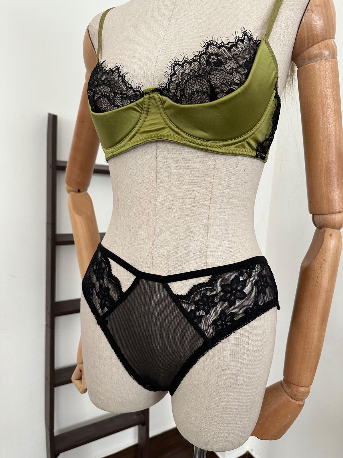 Set verde satín