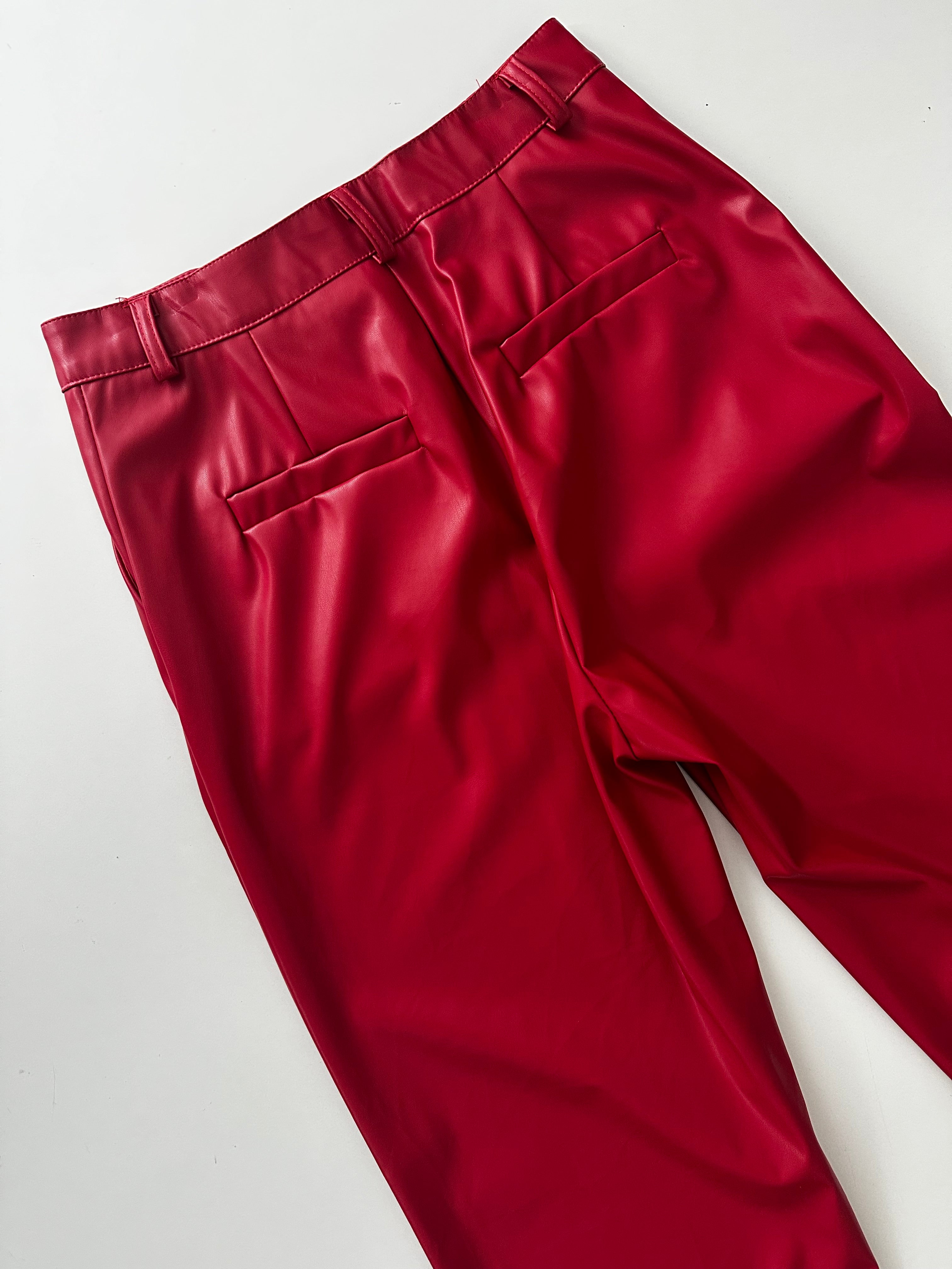 Pantalón vinipiel cherry