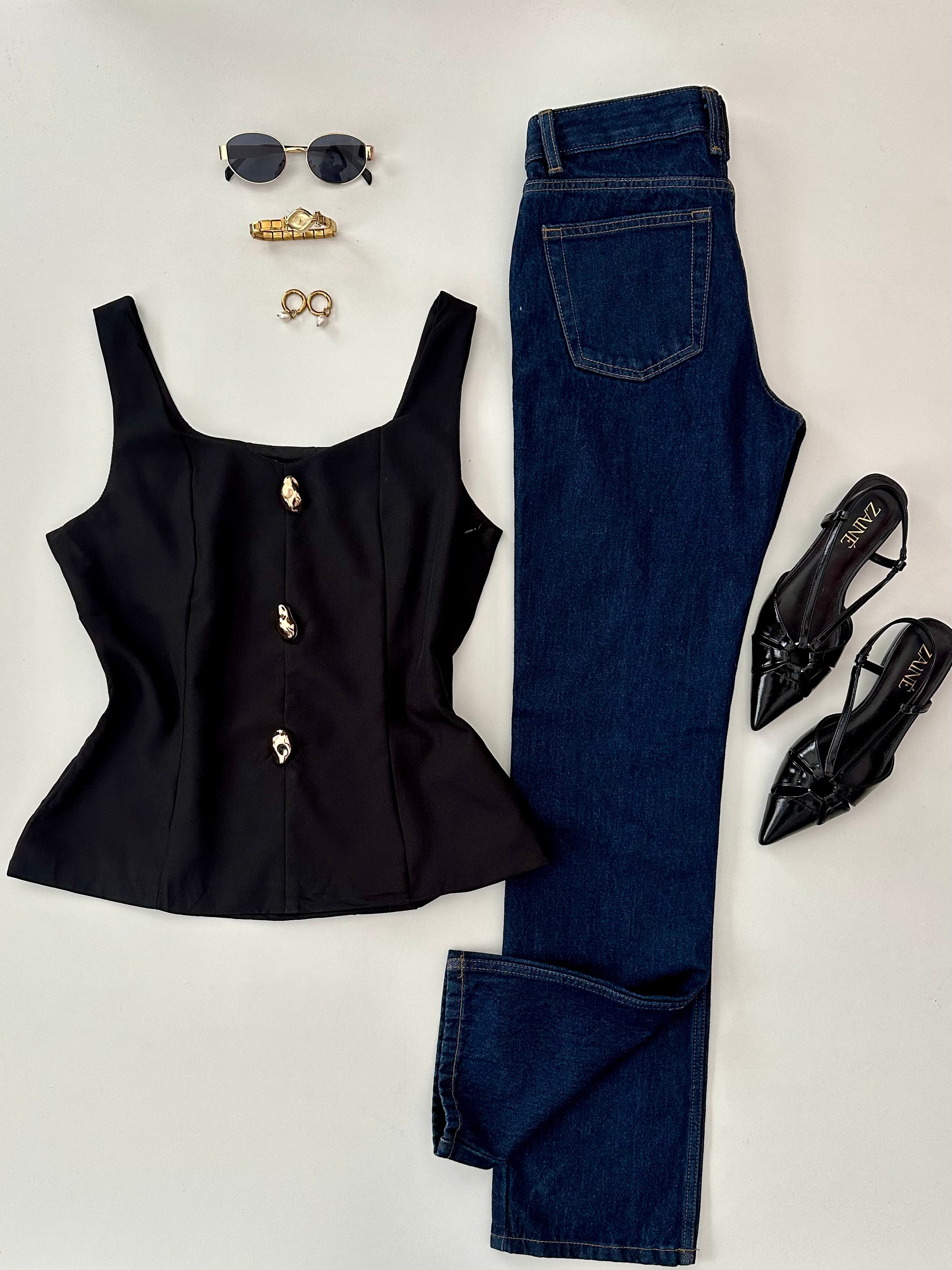 Blusa tres botones dorados