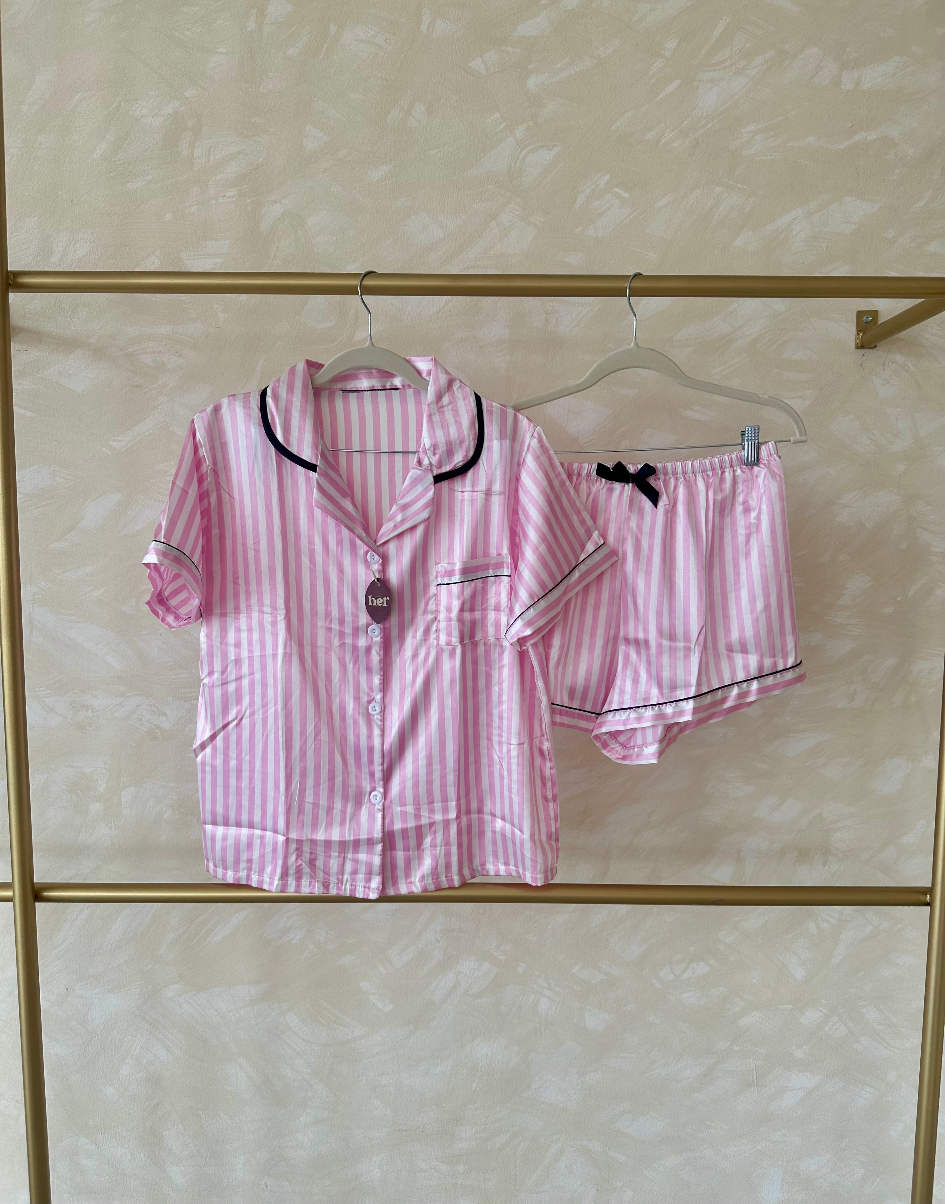 Pijama de rayas satinada