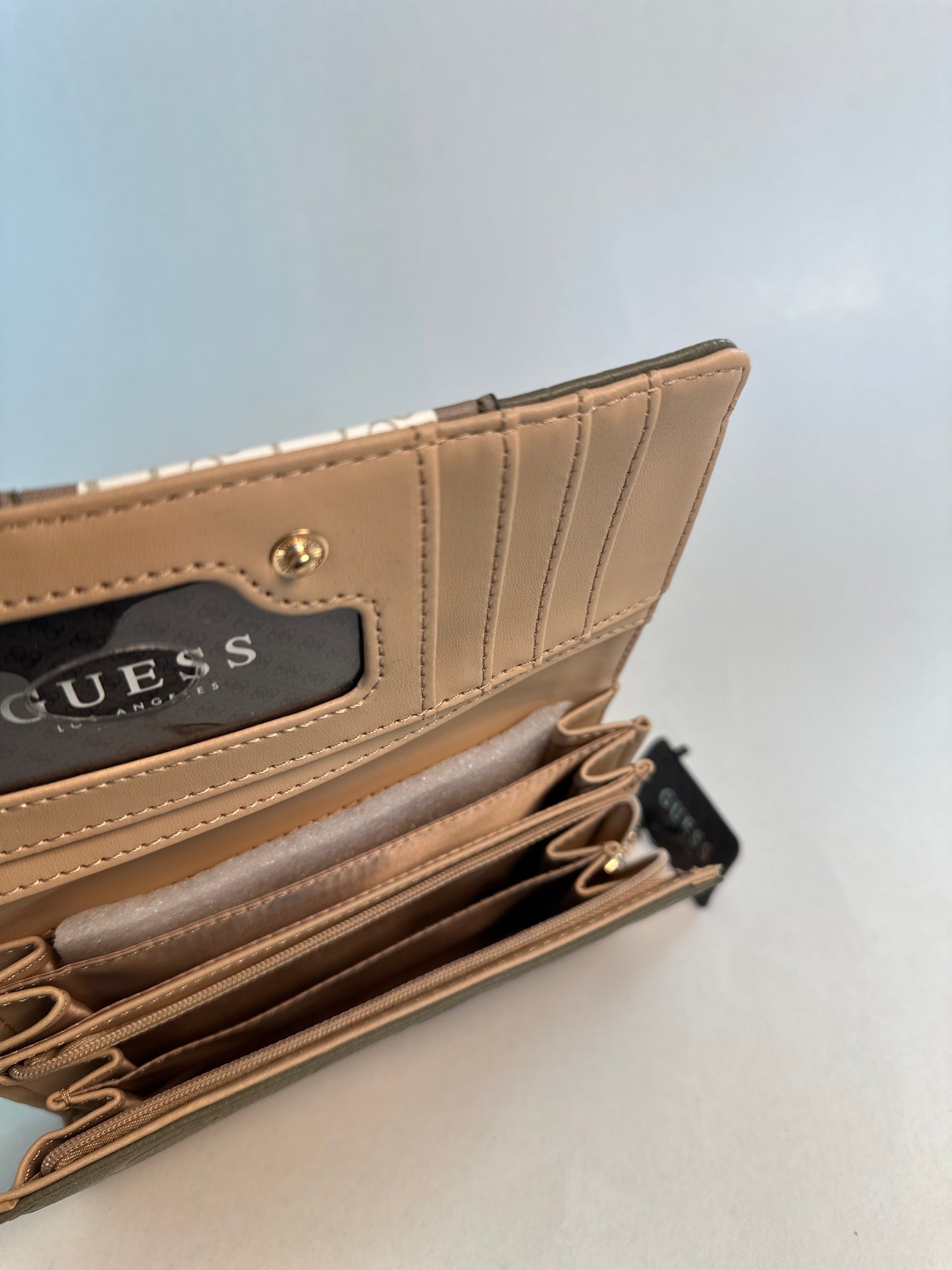 Cartera/muñequera •GUESS•