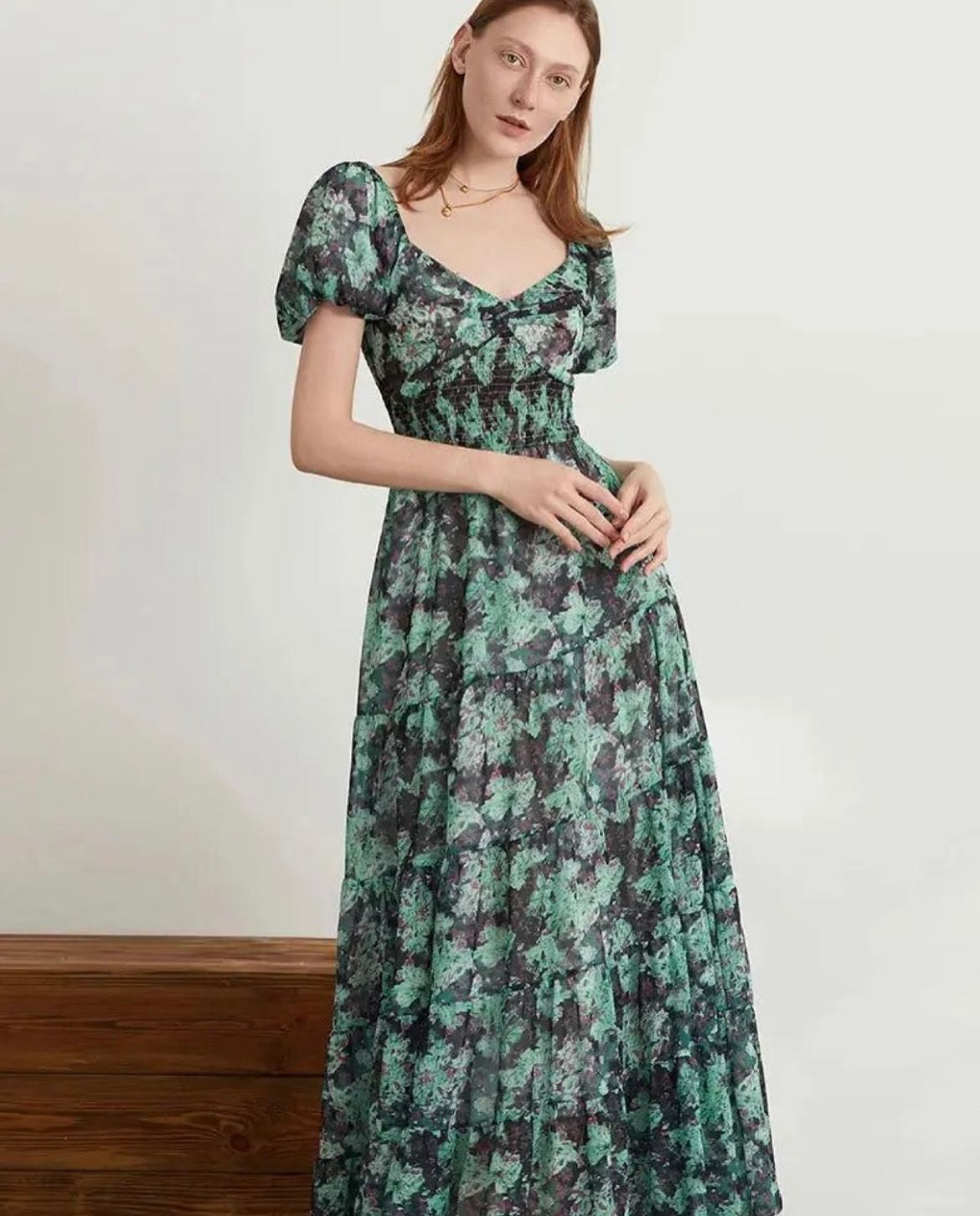 Vestido de flores verdes