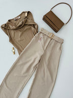 Pantalón con cinto desmontable