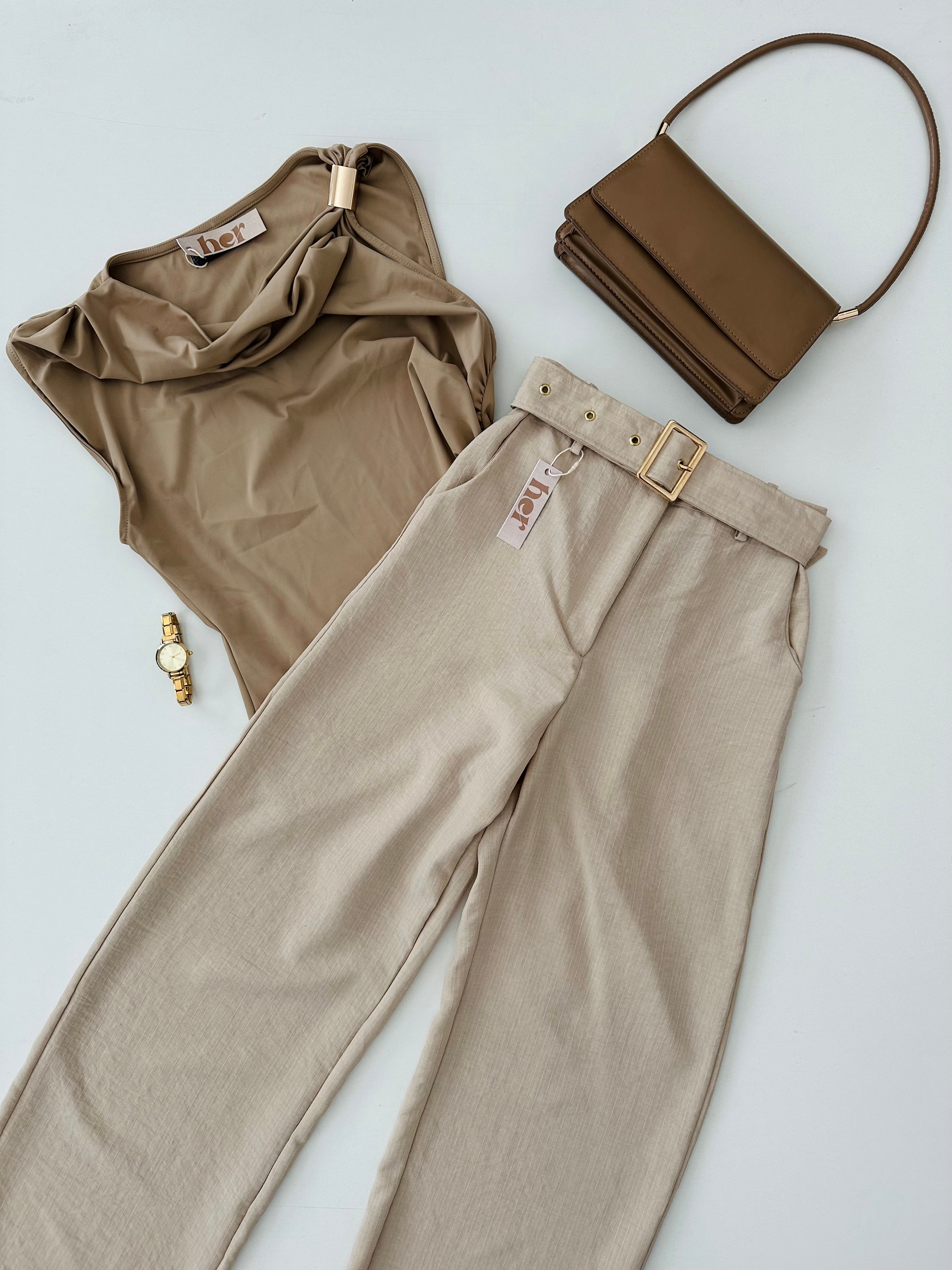 Pantalón con cinto desmontable