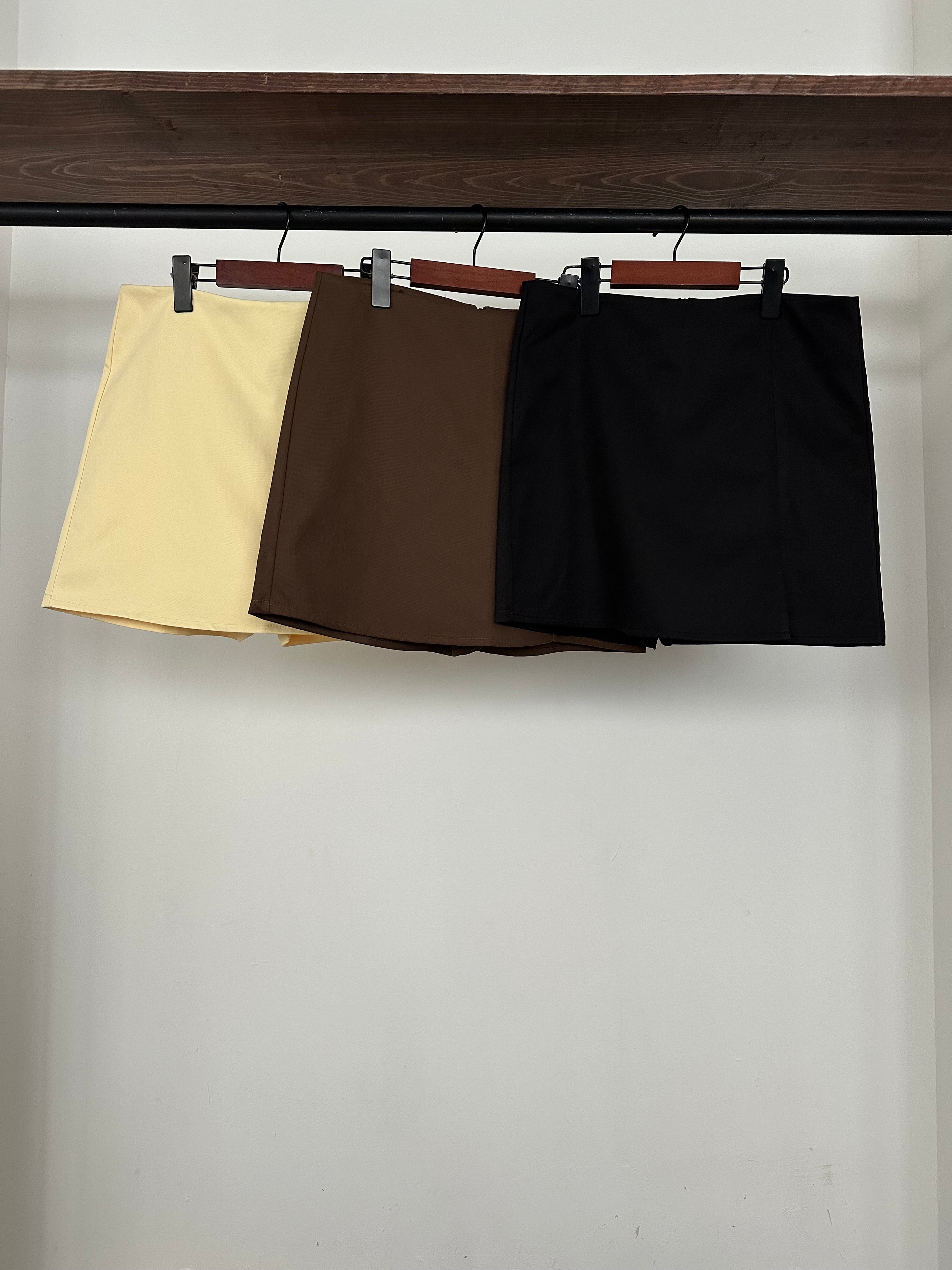 Falda short