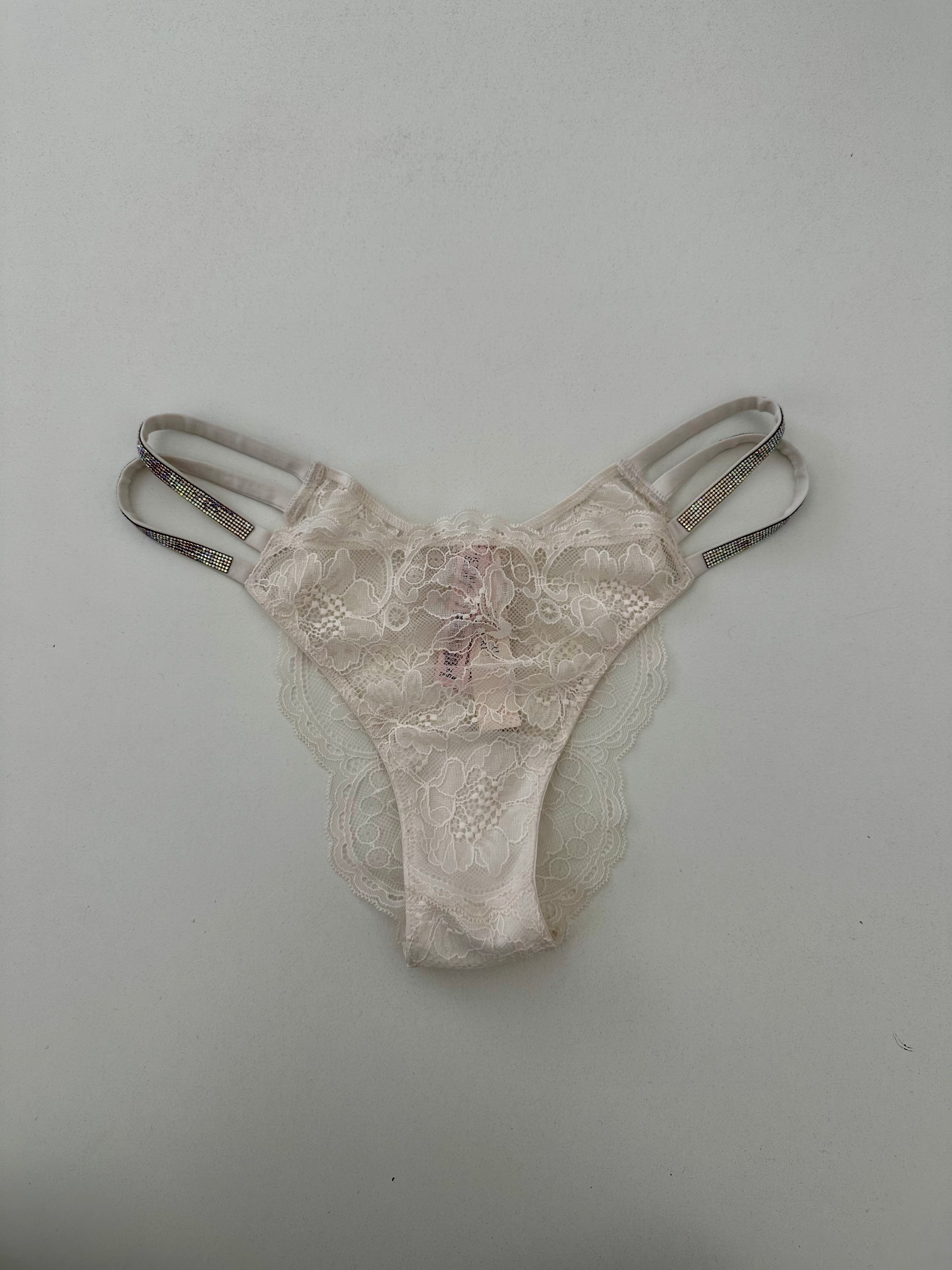 Tanga encaje c/brillo