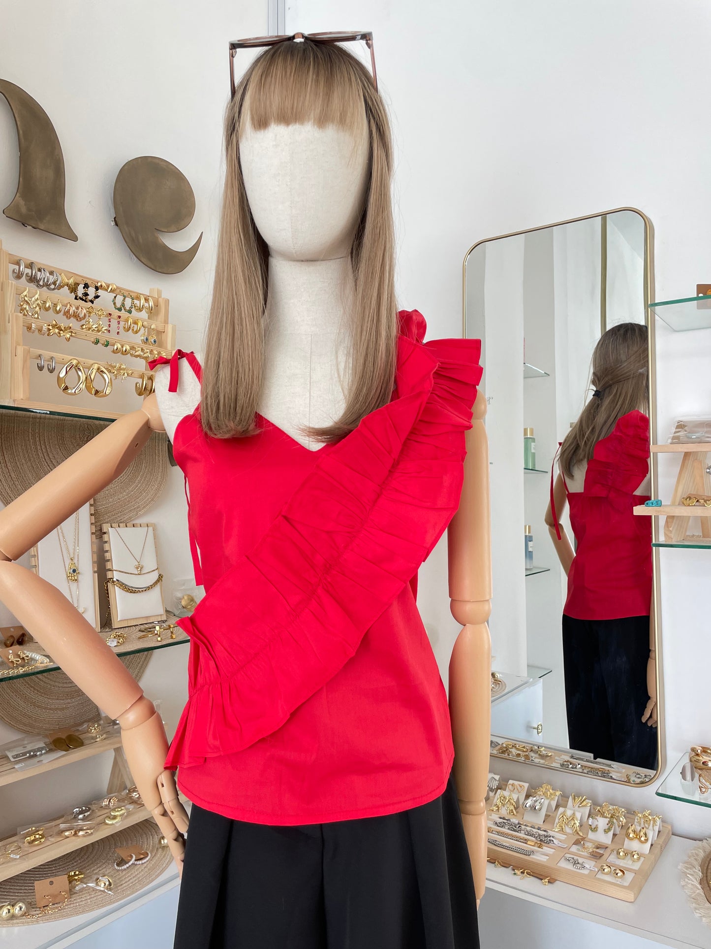 Blusa roja floral