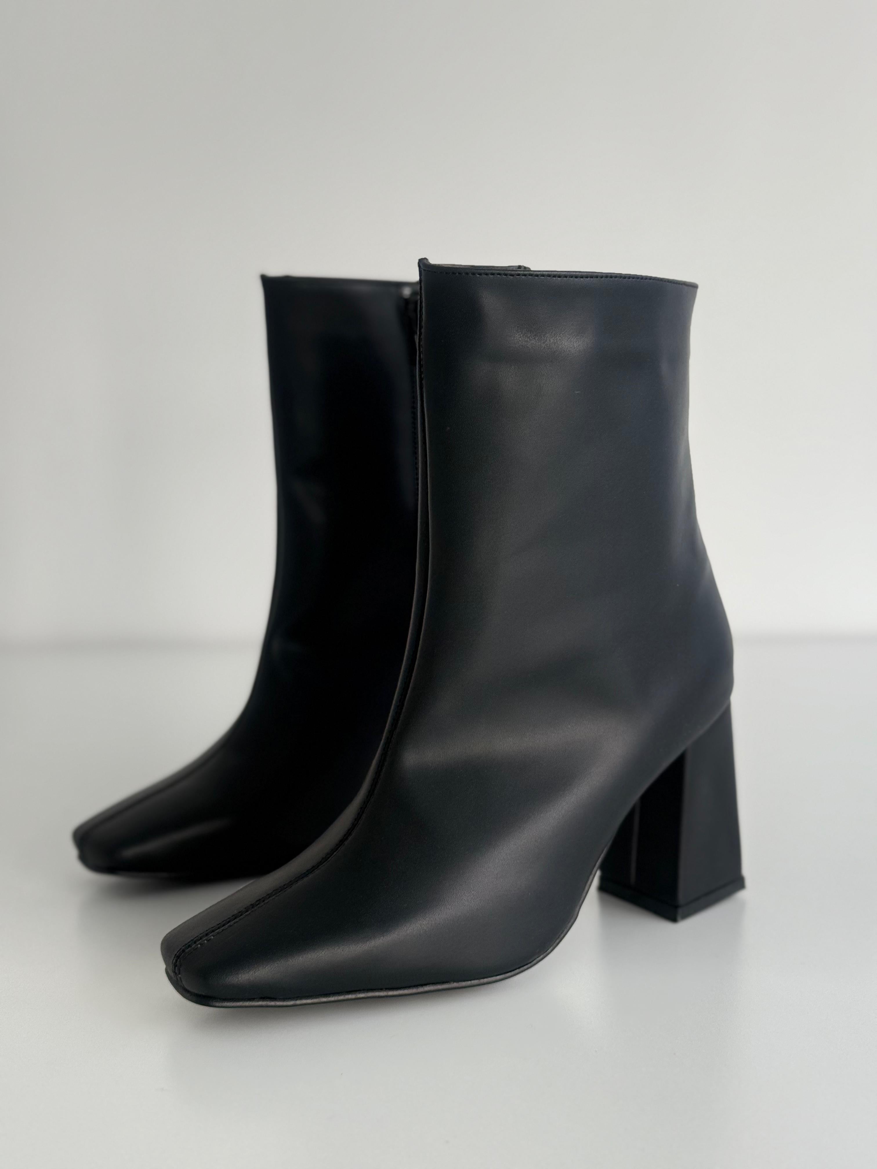 Botin corto “HERSHOP”