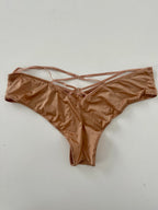 Tanga c/detalle dorado