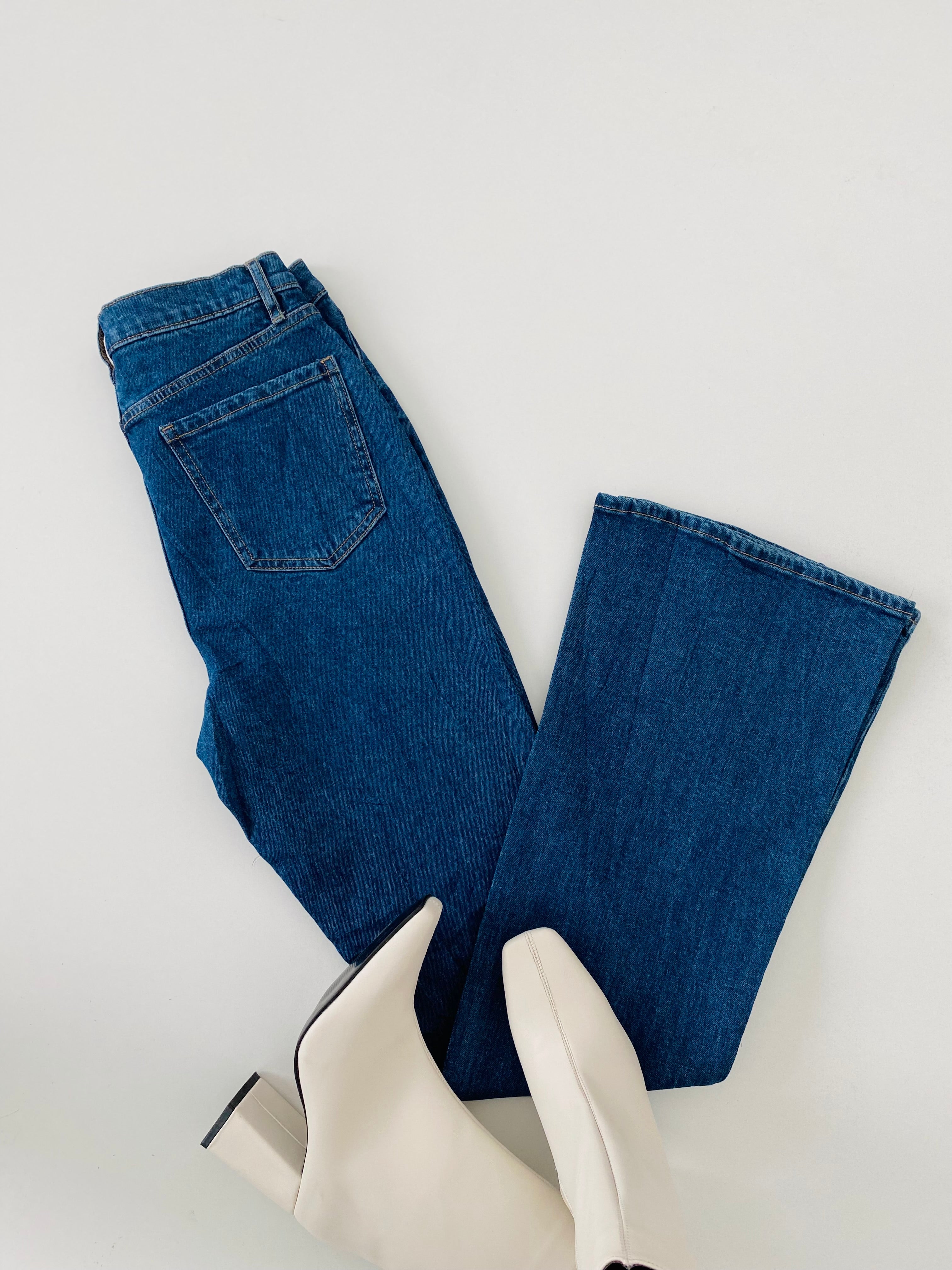 Pantalón corte bootcut