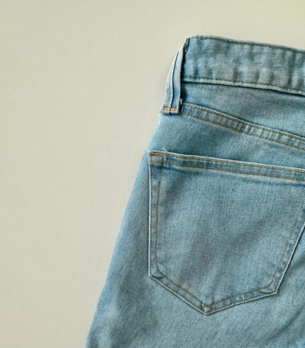LOW RISE Jeans