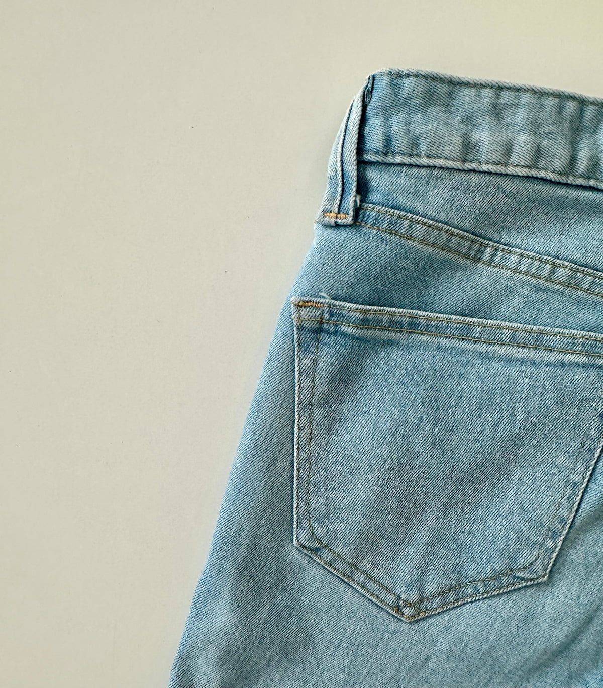LOW RISE Jeans