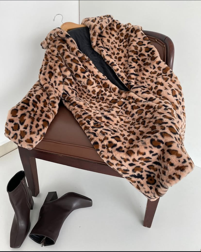 Abrigo animal print
