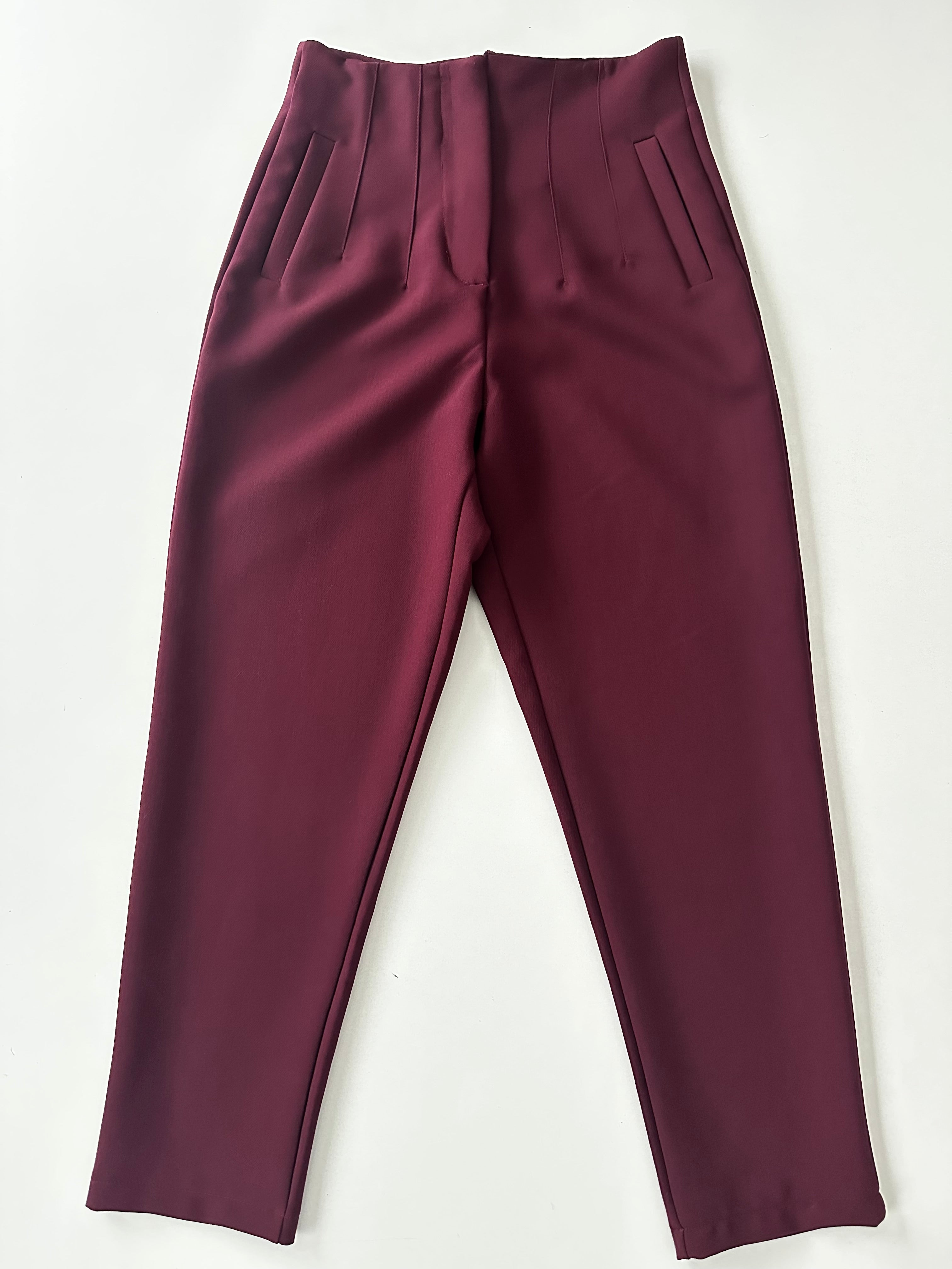 Pantalón slim vino