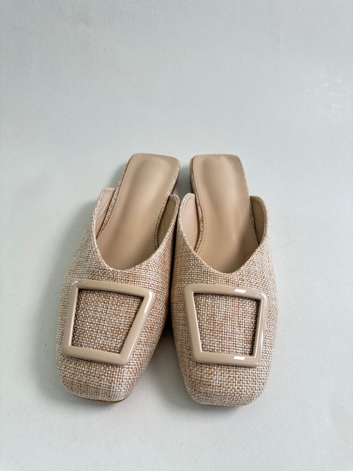 Mule shoes nude