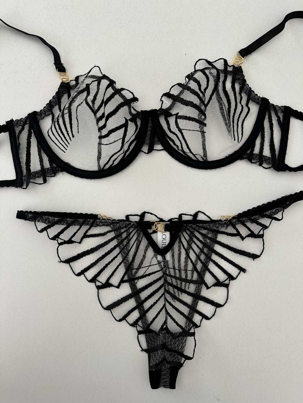 Set mesh c/detalle dorado