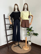 Blusa c/ collar de perlas