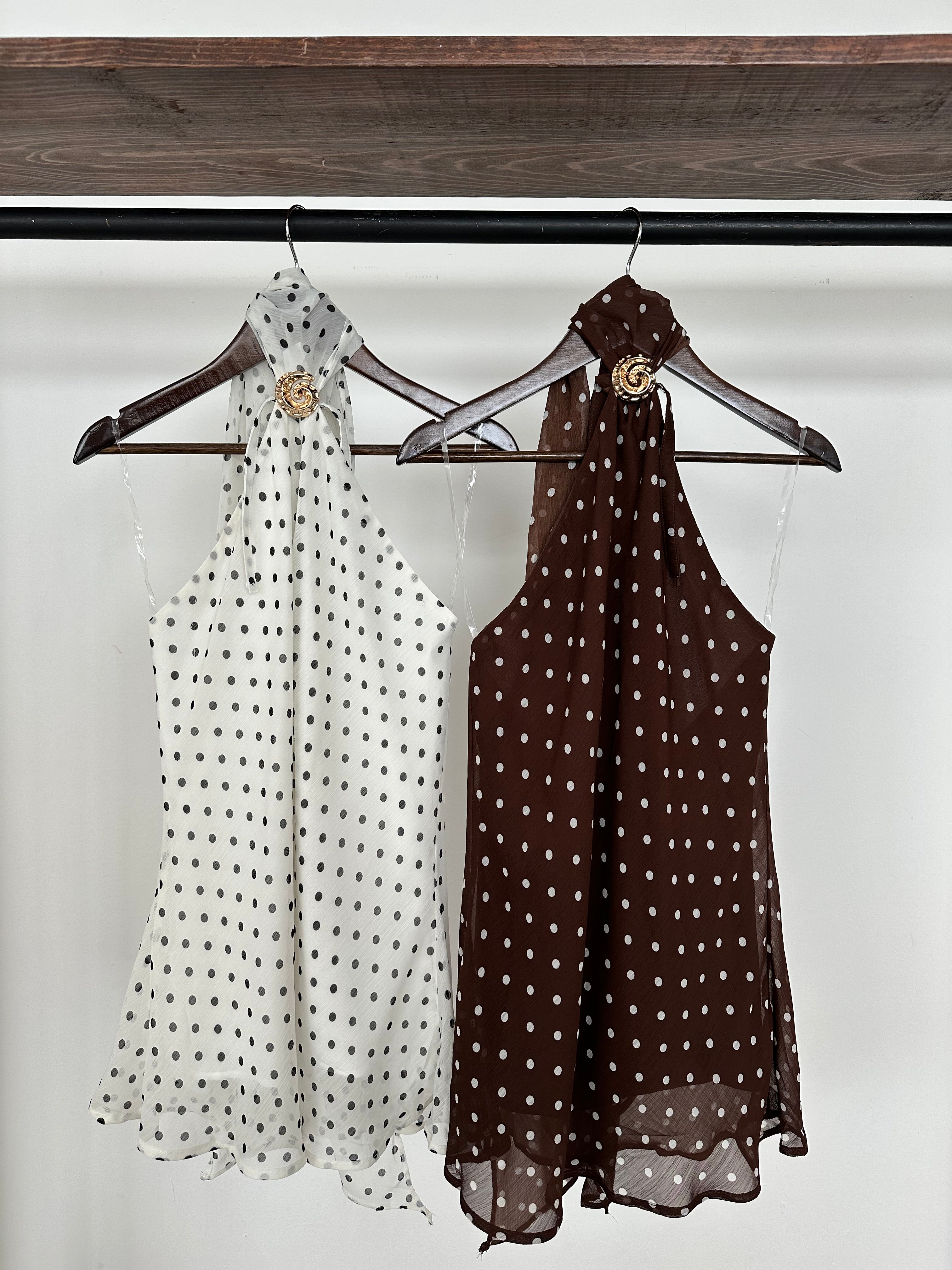 Blusa Halter polka c/ detalle dorado