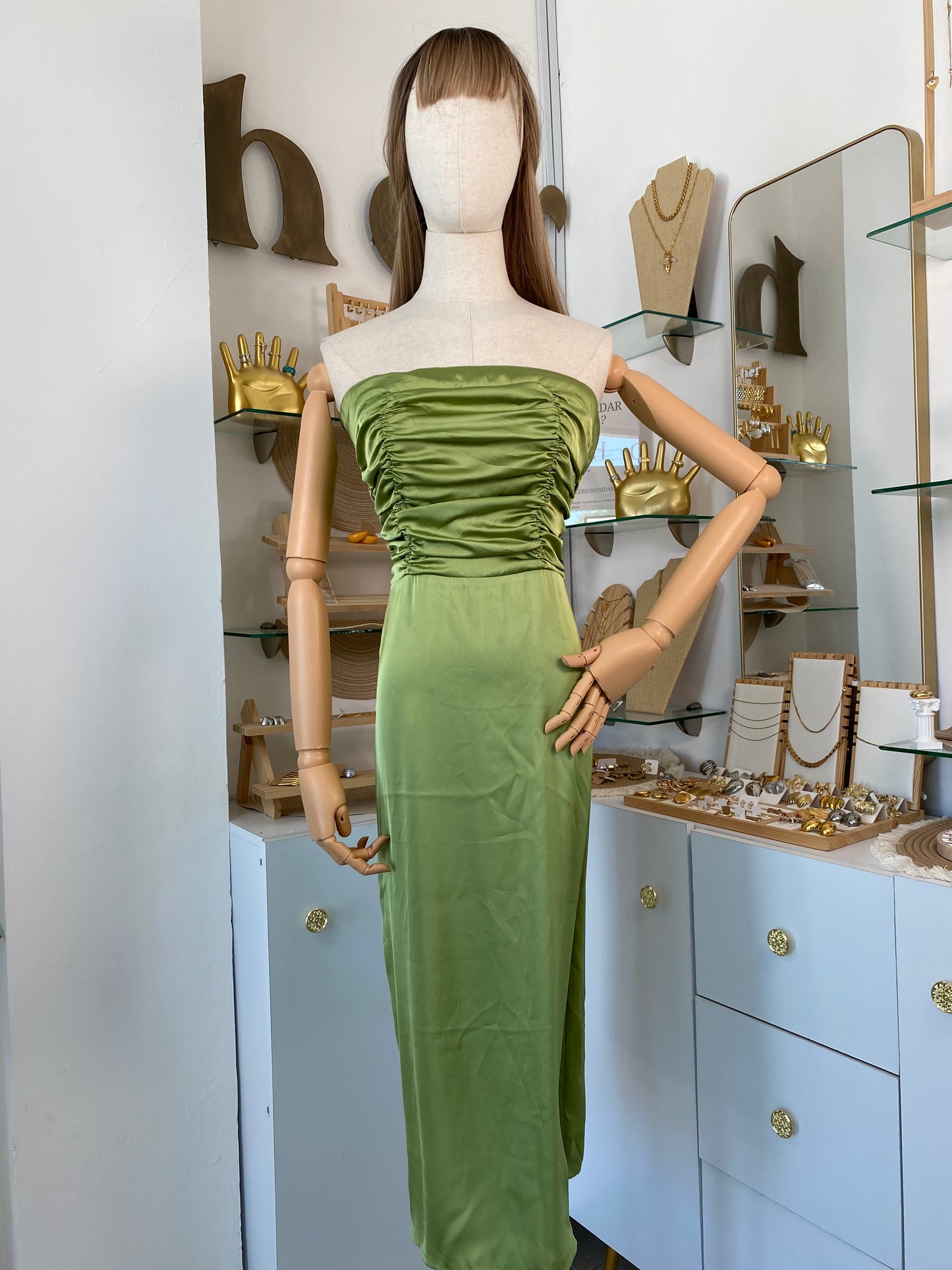 Vestido verde satín