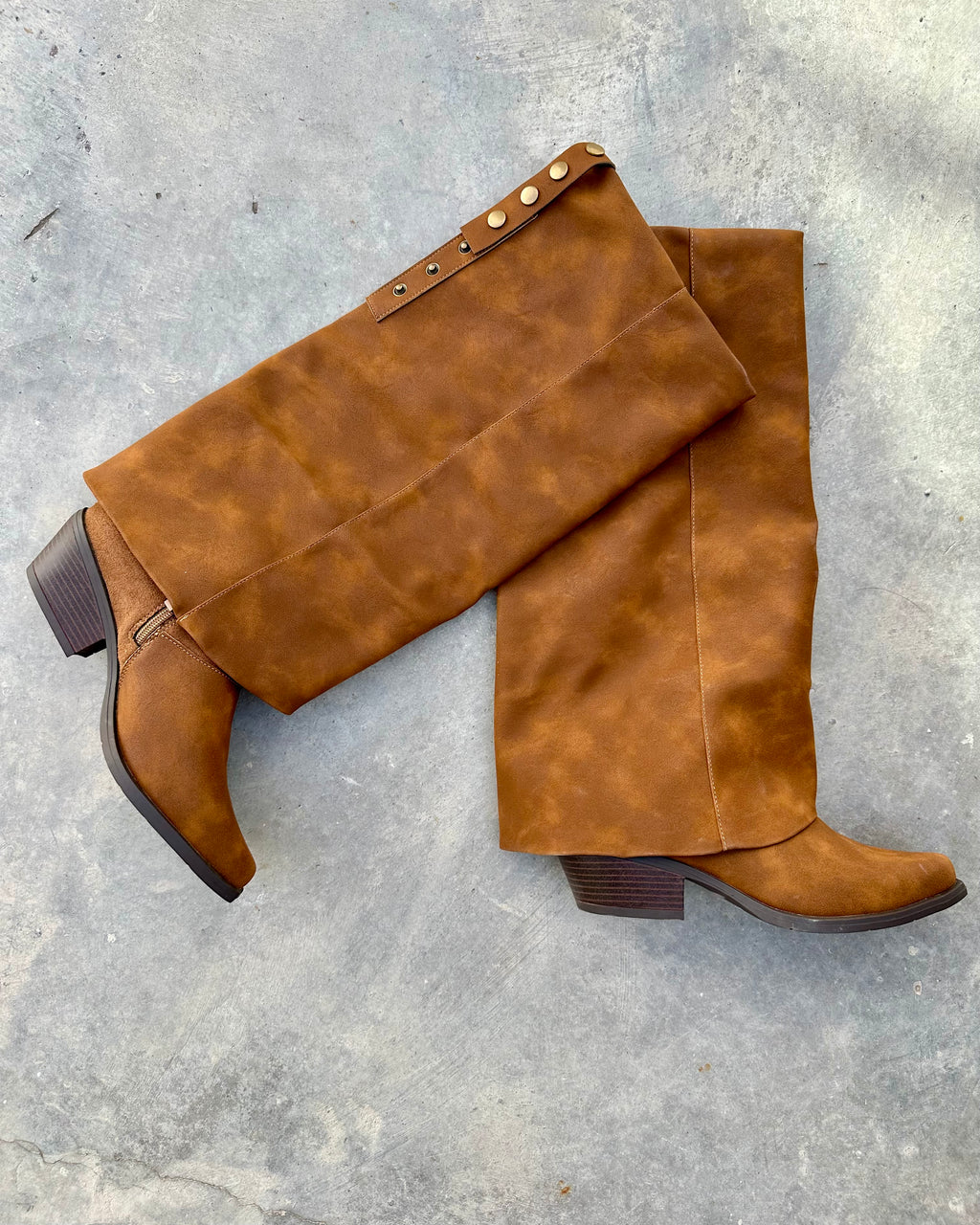 Bota CAMEL