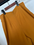 Pantalón ámbar holgado