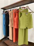 Conjunto chaleco/pantalón
