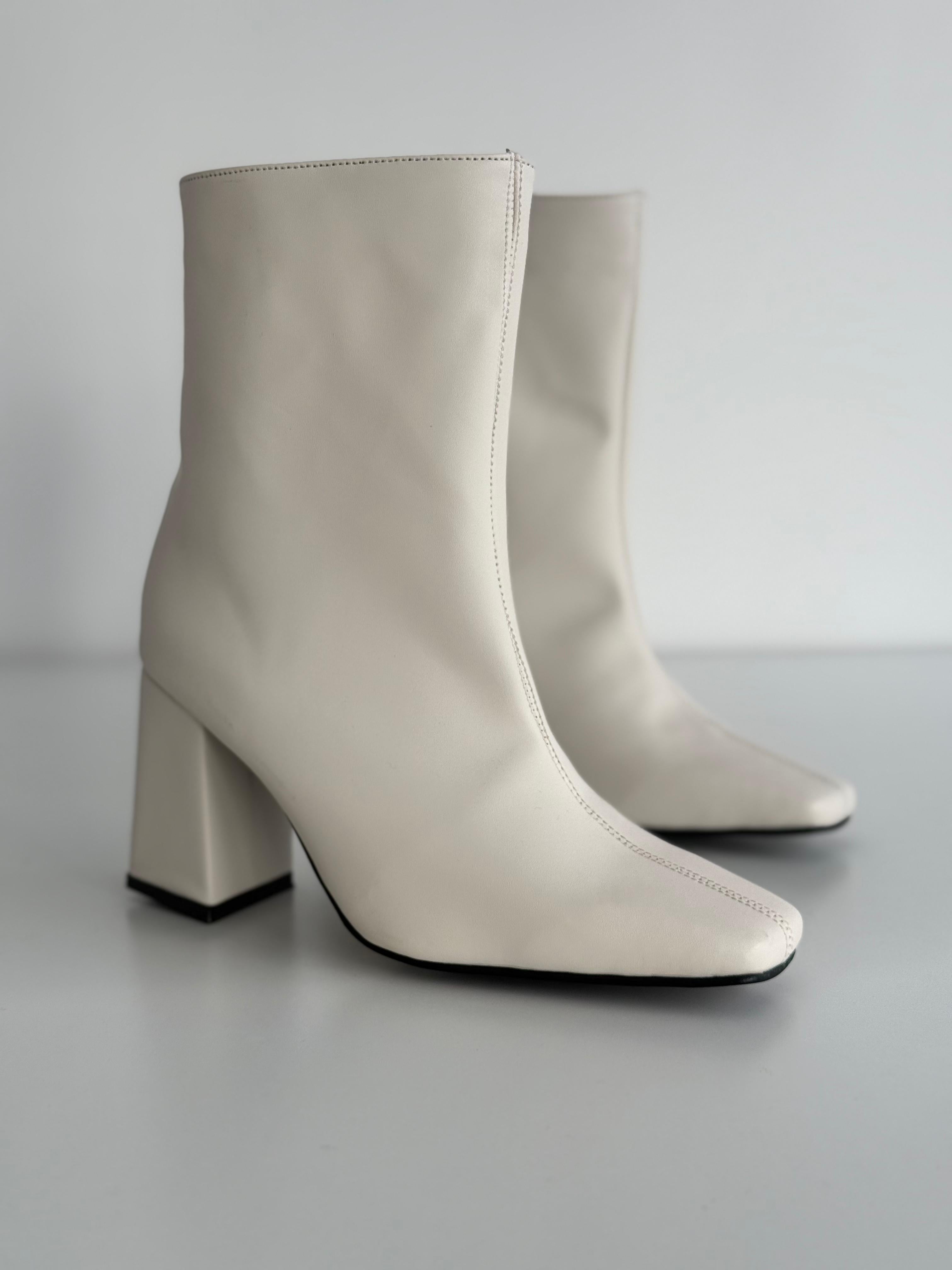 Botin corto “HERSHOP”