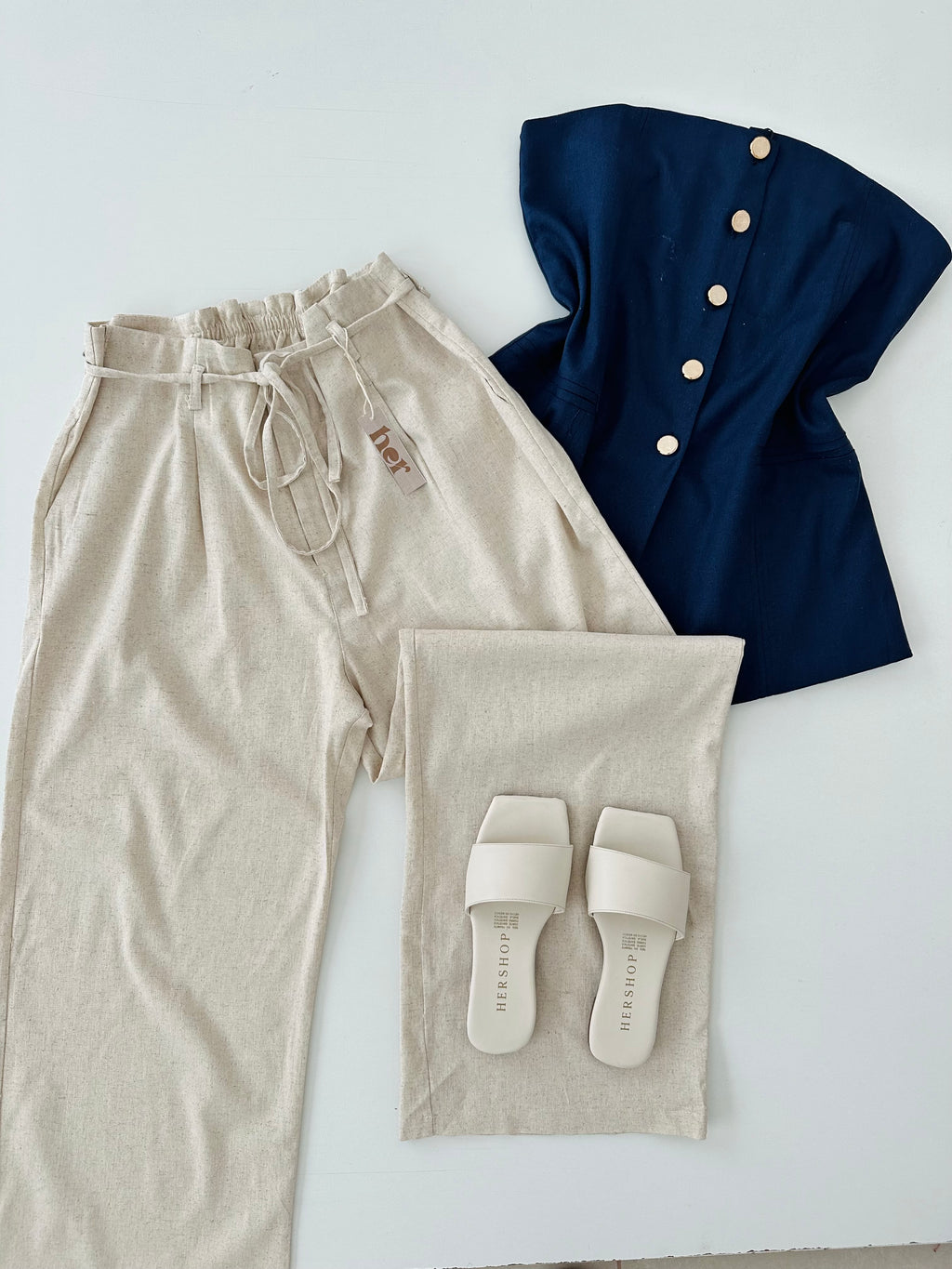 Pantalones lino con cinto